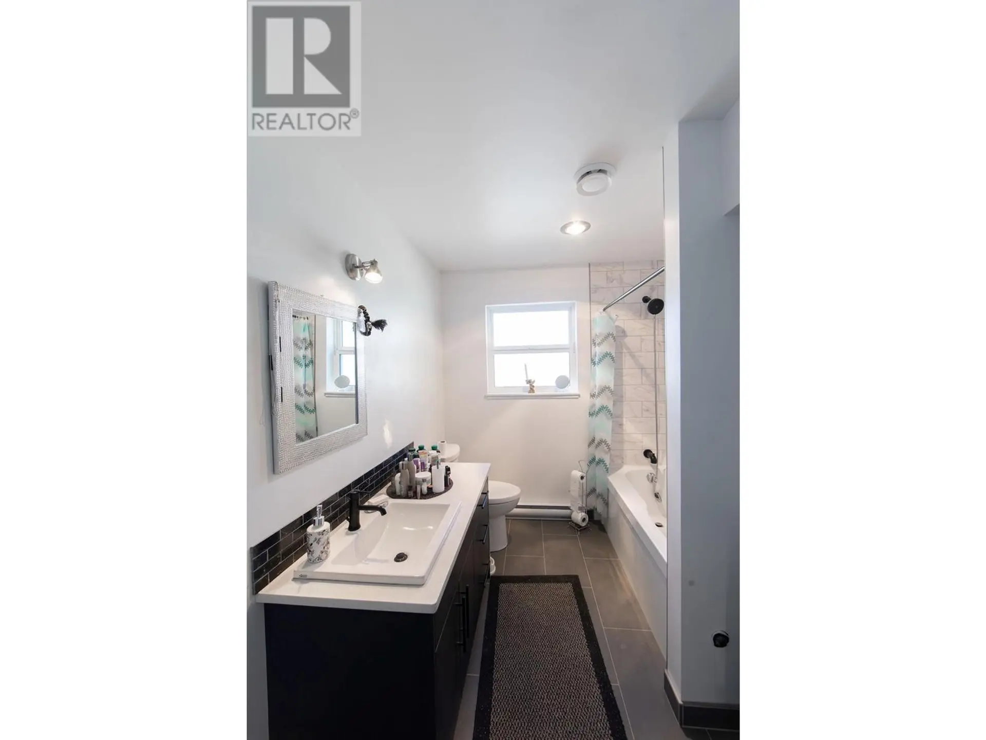 Property at 215 COTSWOLD ROAD, Nakusp, BC