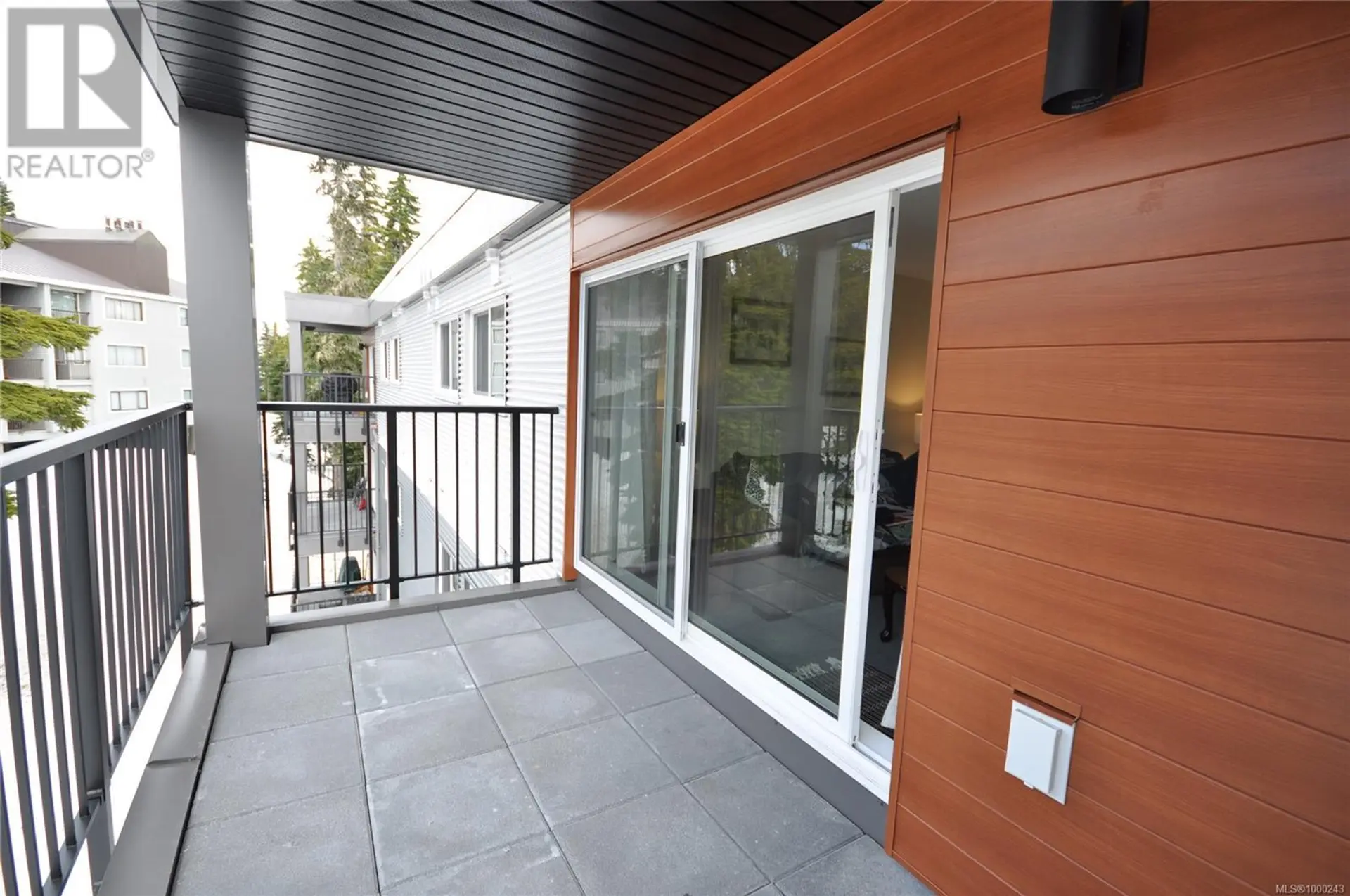 Property at #307 695 CASTLE CRAG CRES, Courtenay, BC