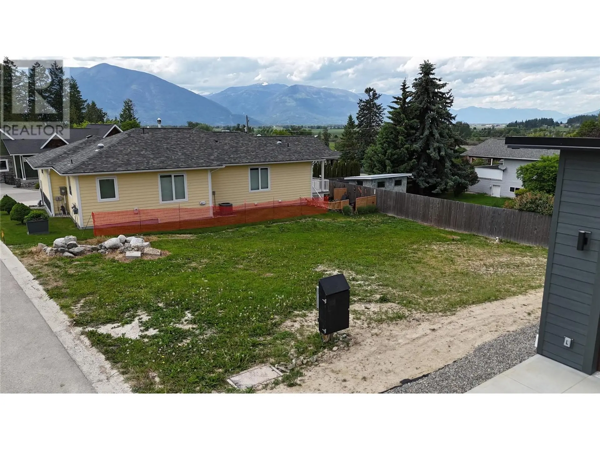 Property at #10 405 CANYON STREET, Creston, BC