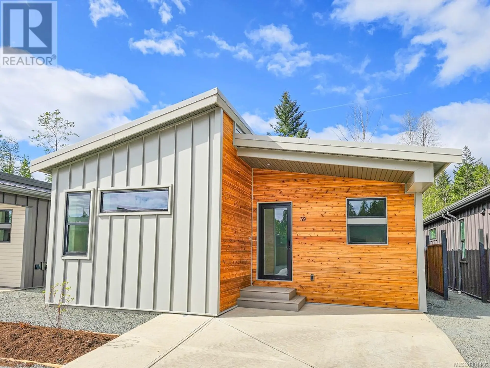 Property at #39 3025 ROYSTON RD, Cumberland, BC