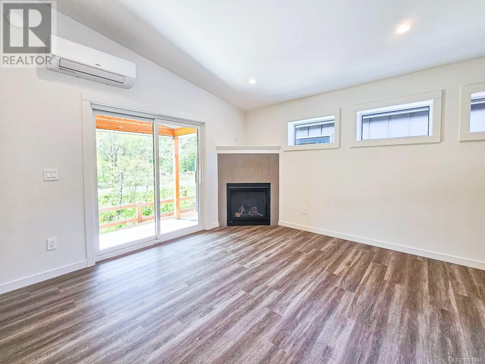 Property at #39 3025 ROYSTON RD, Cumberland, BC