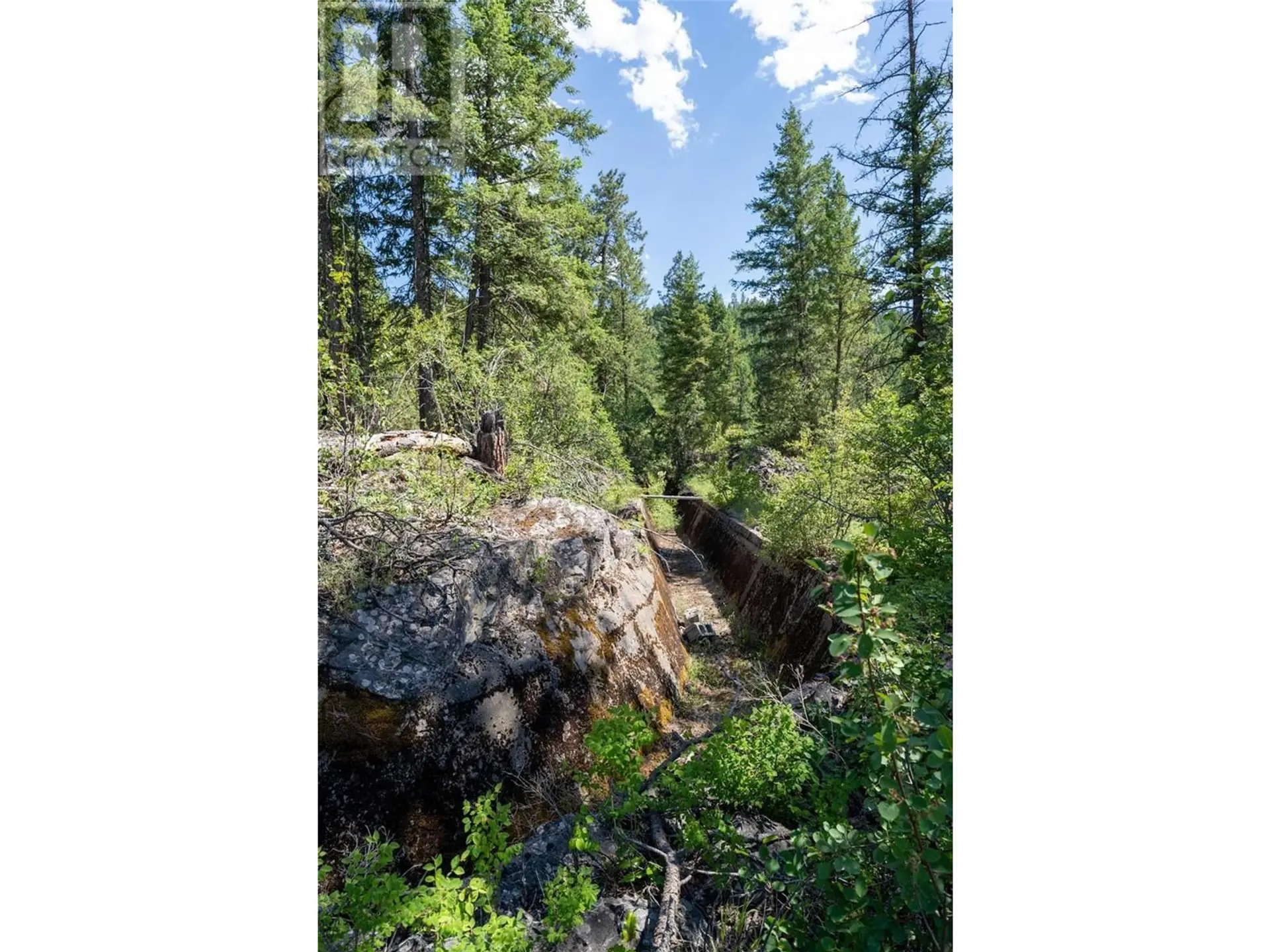 Property at 5401-5403 MCCULLOCH ROAD, Kelowna, BC