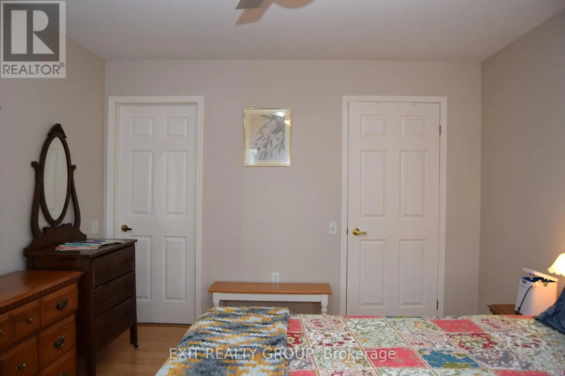 9 EMPIRE BOULEVARD - Image 14