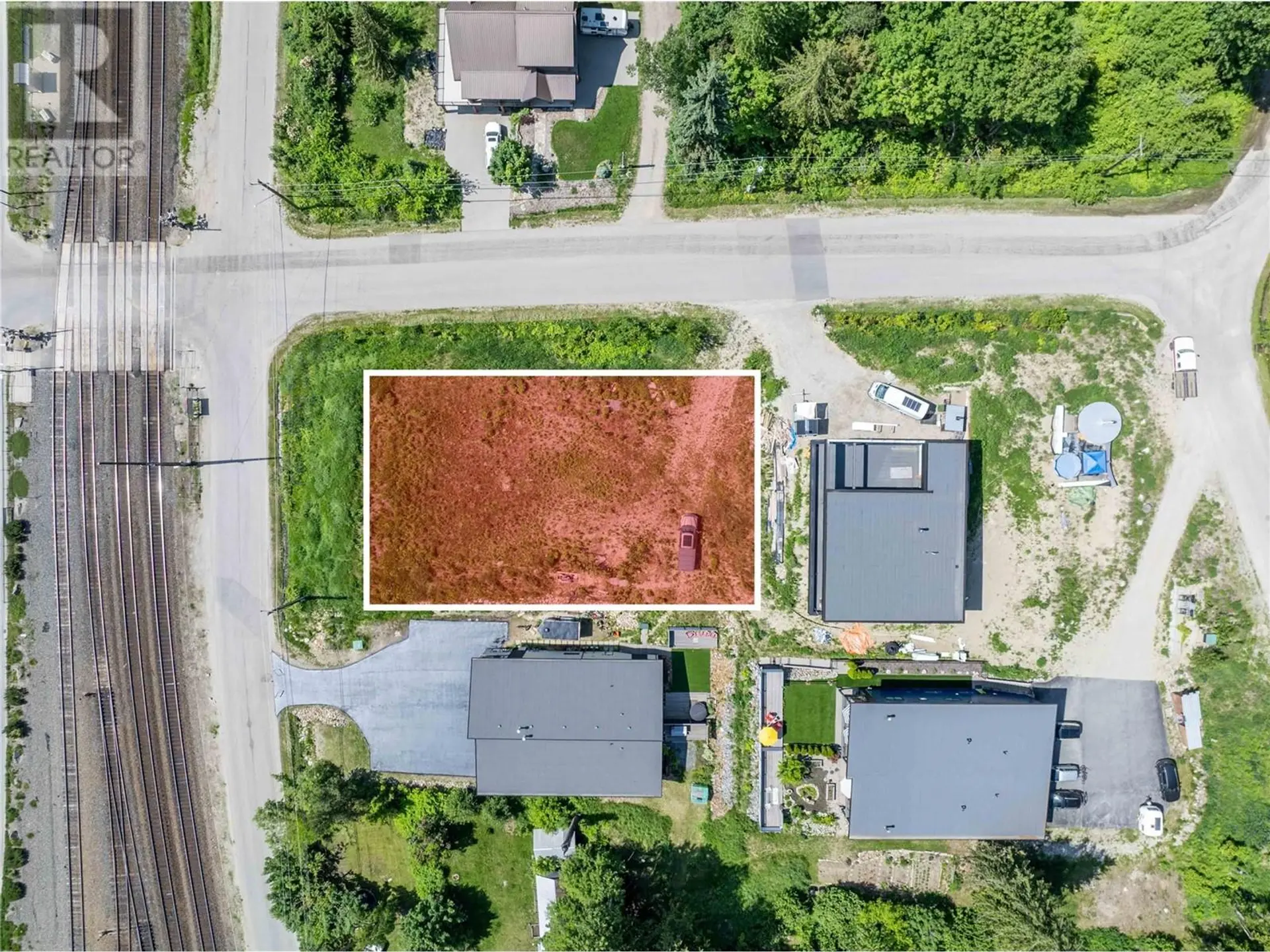 Property at 98 TRACK STREET, Revelstoke, BC