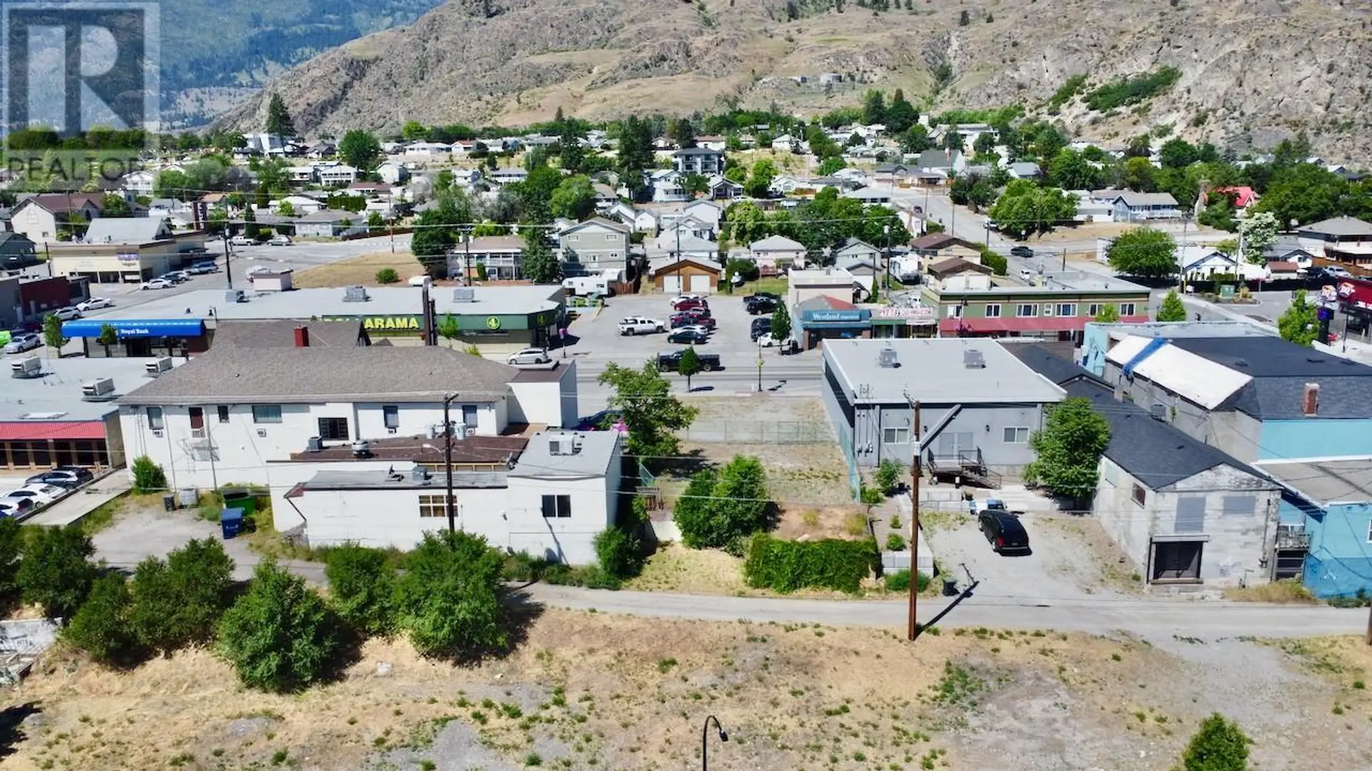 Property at 6363 & 6365 MAIN STREET, Oliver, BC