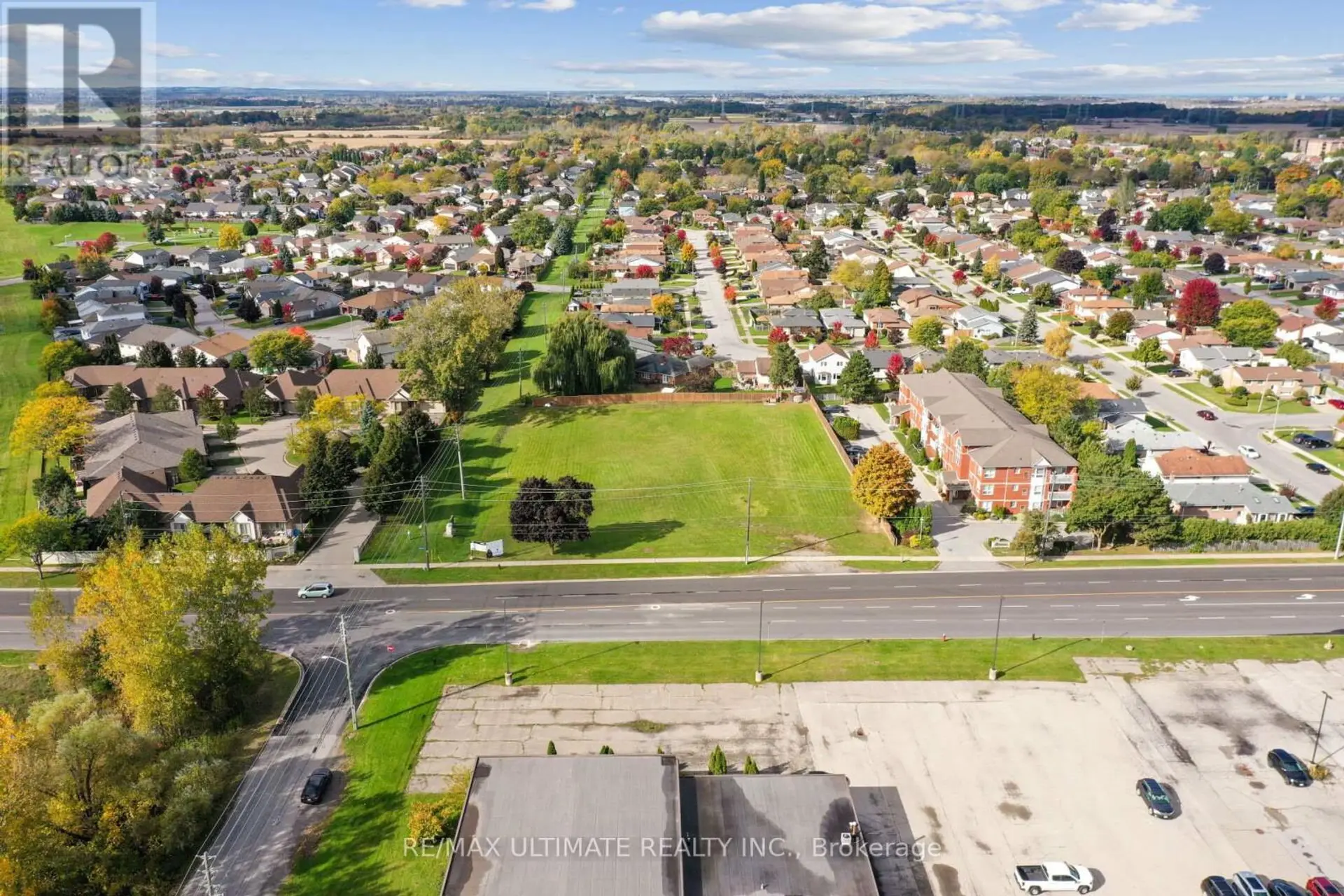 #3 4257 MONTROSE ROAD - Image 5