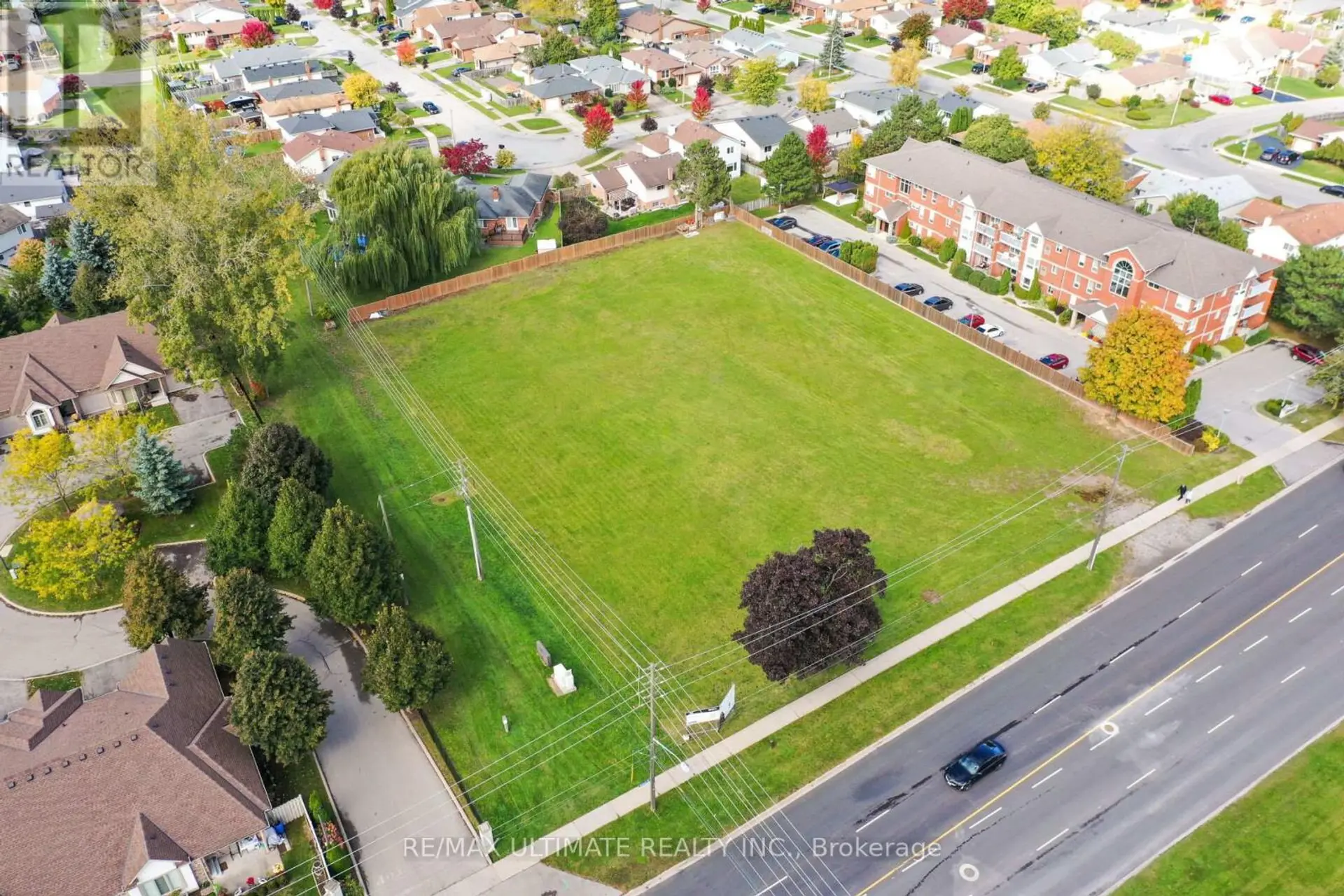 #5 4257 MONTROSE ROAD - Image 2