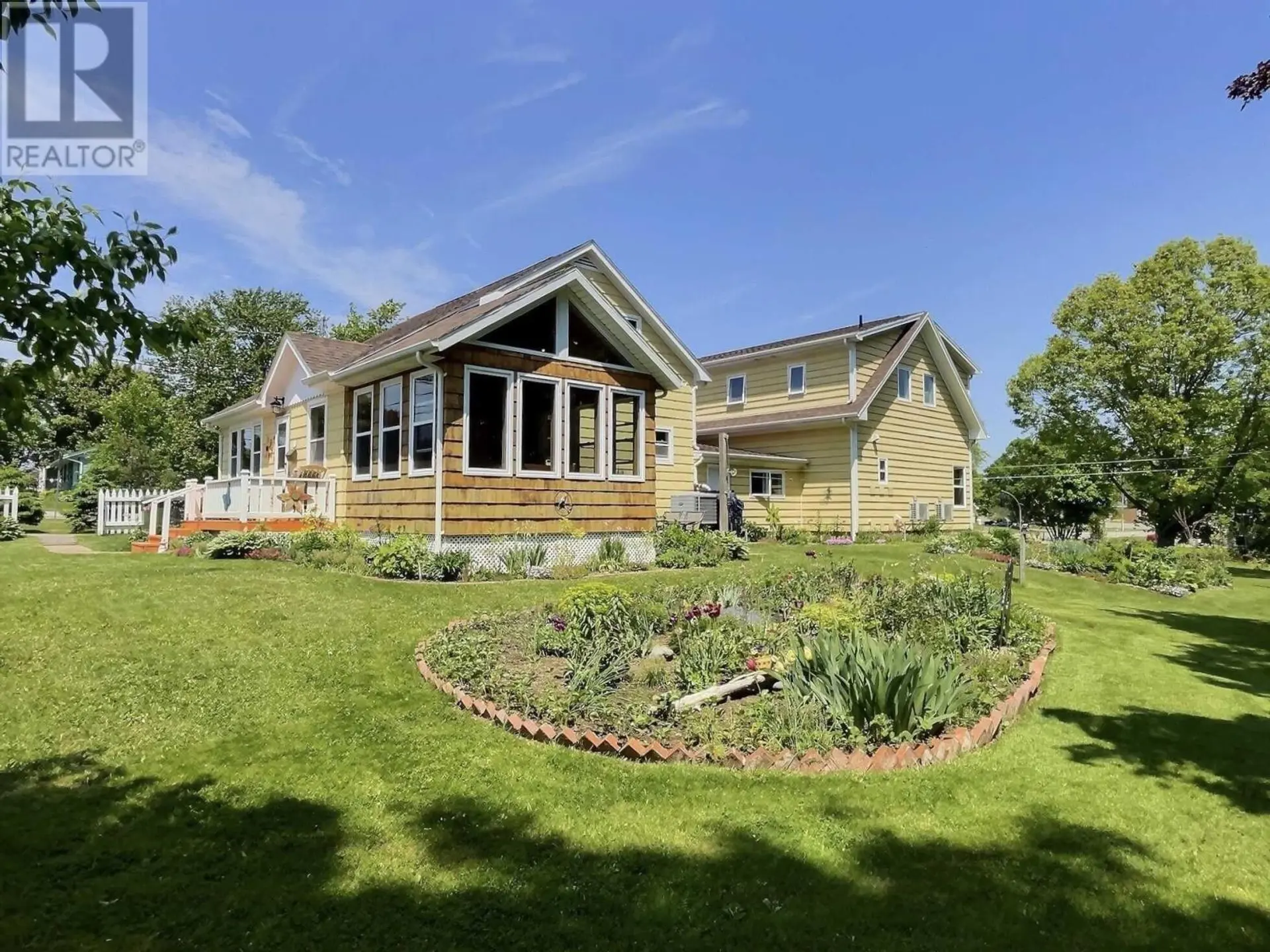 22 MAPLE AVENUE - Image 2