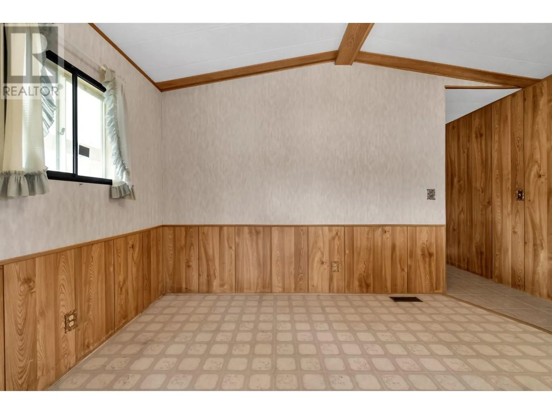 Property at #105 2776 CLAPPERTON AVENUE, Merritt, BC