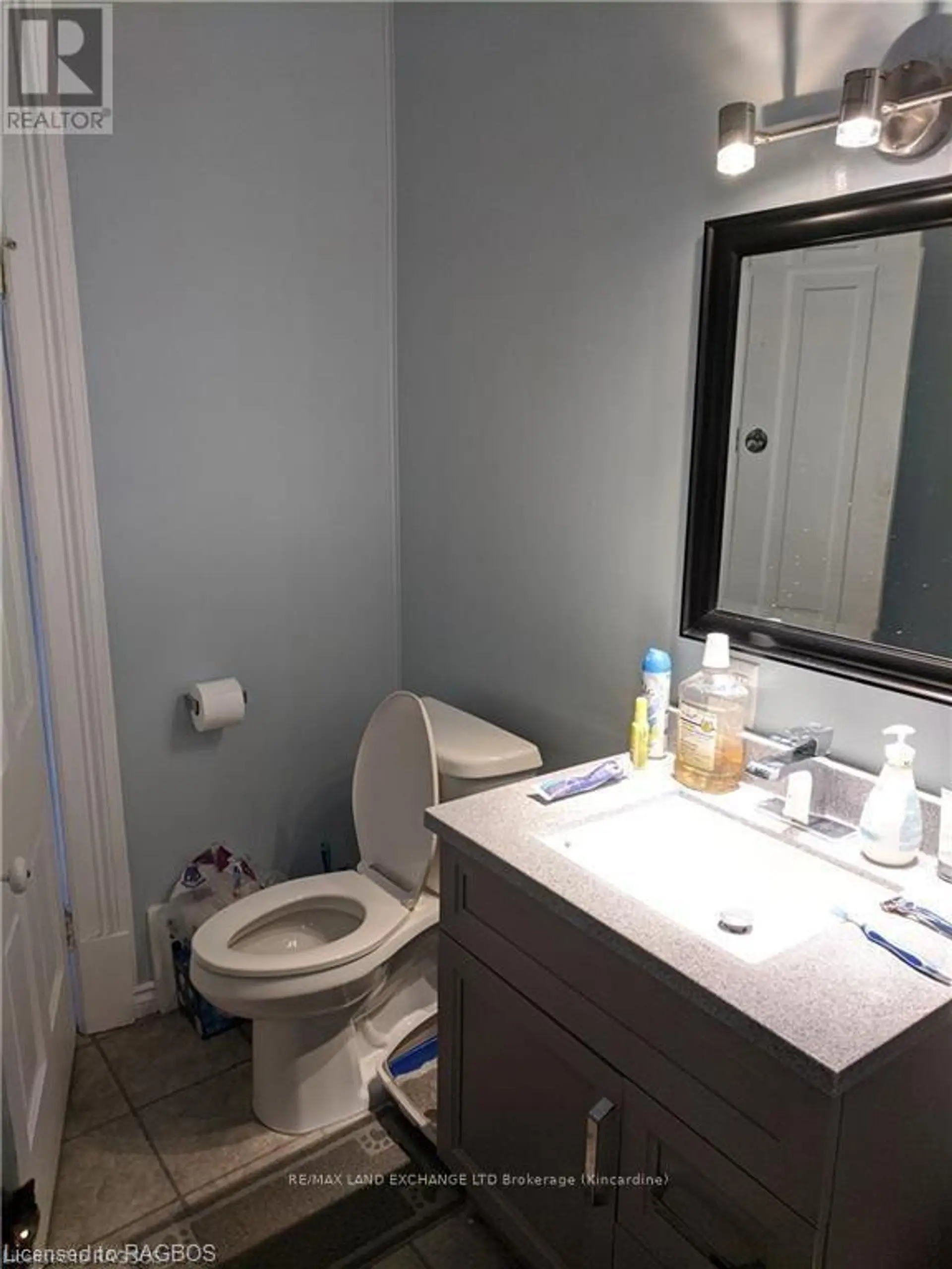 695 MILL STREET - Image 10