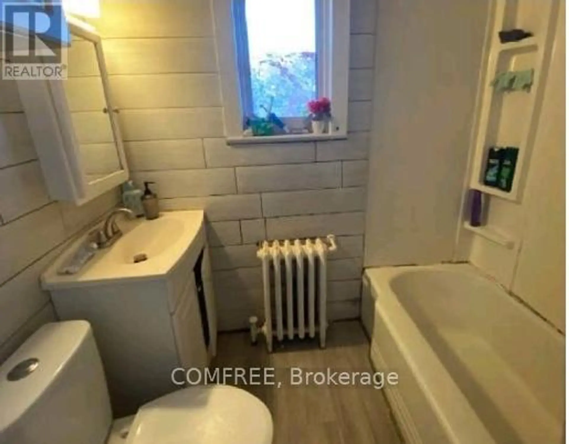 90 RIVERSIDE DRIVE - Image 10