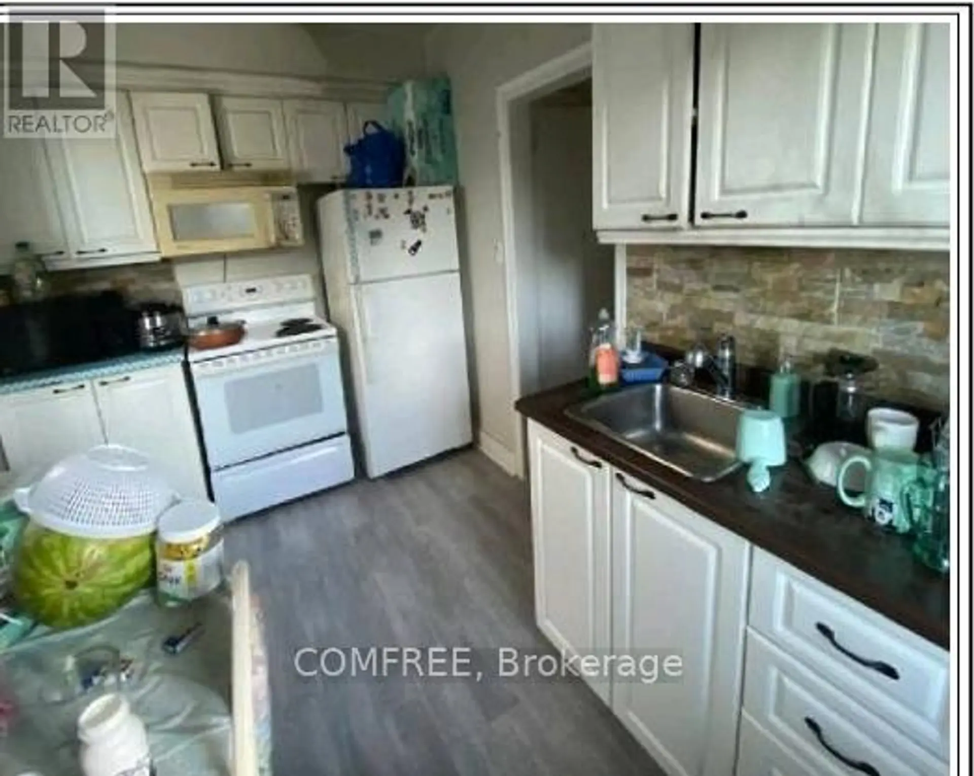 90 RIVERSIDE DRIVE - Image 11