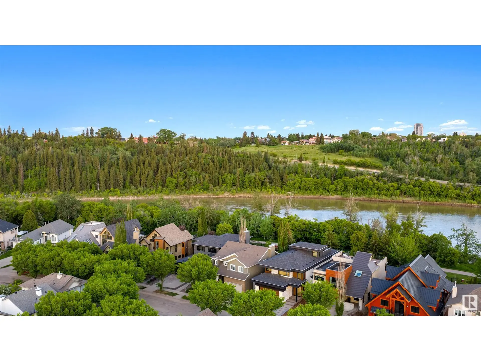 8807 99 AV NW - Image 5