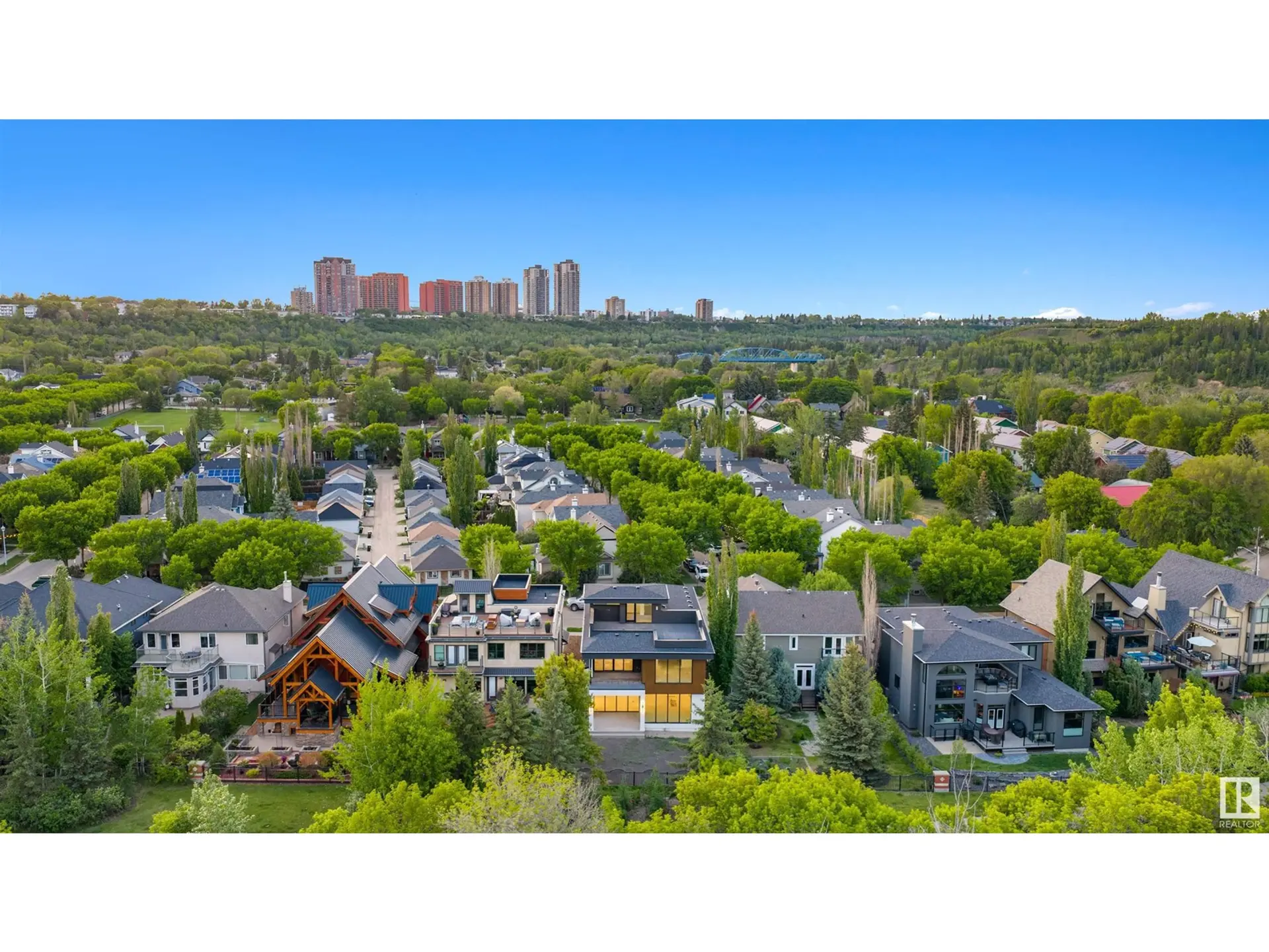 8807 99 AV NW - Image 16