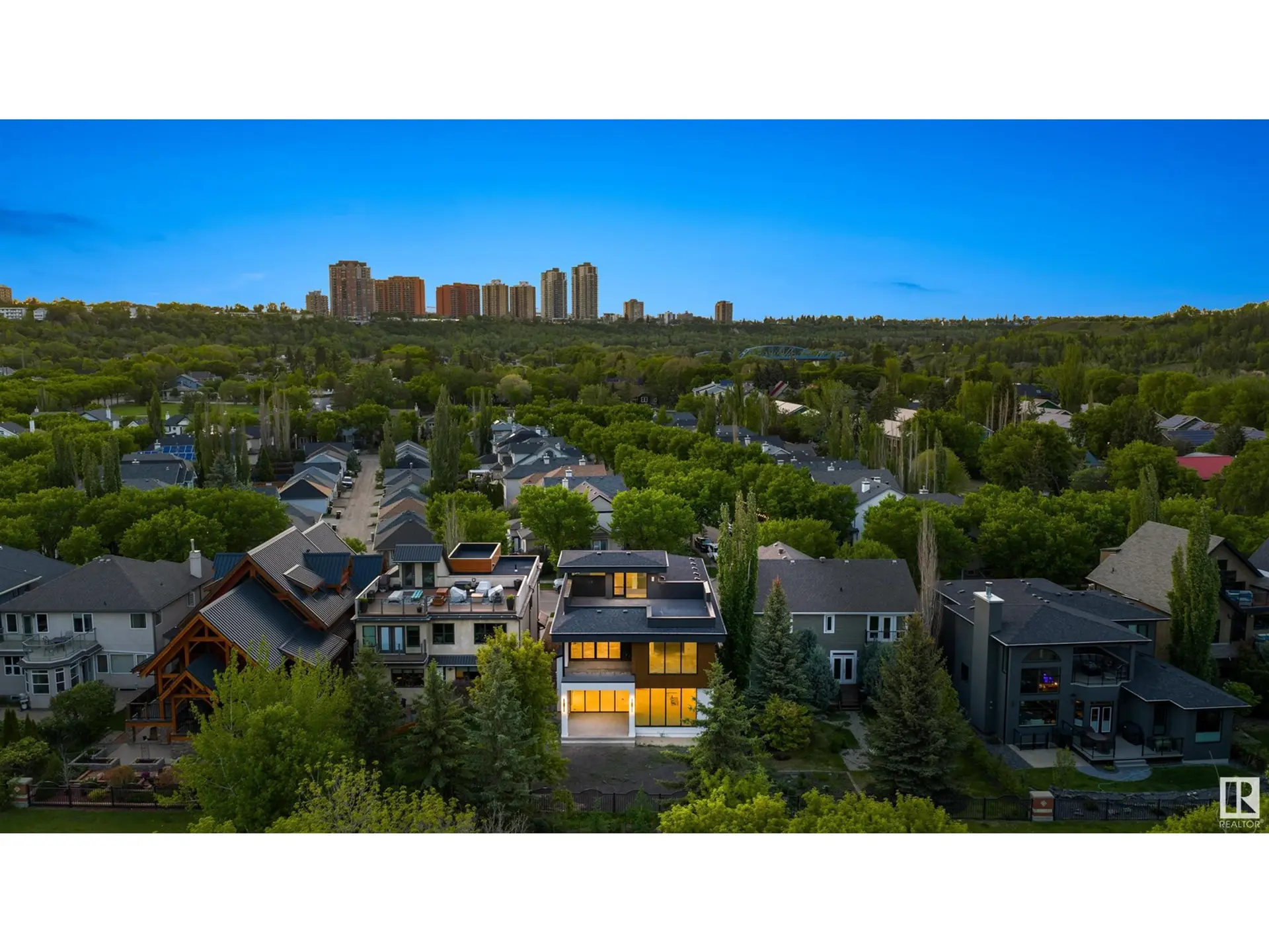 8807 99 AV NW - Image 3