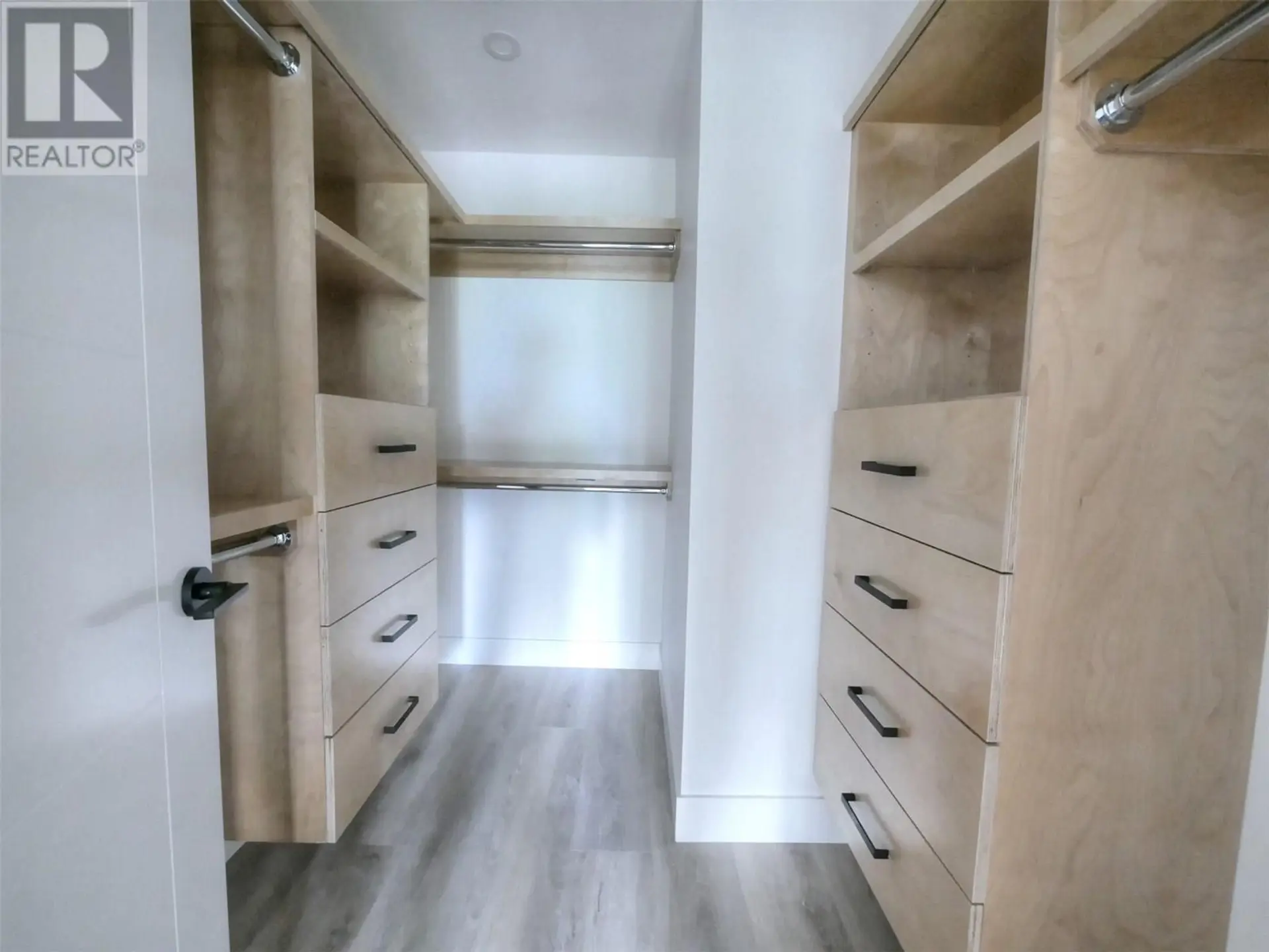 Property at #3 88 NELSON AVENUE S, Nakusp, BC