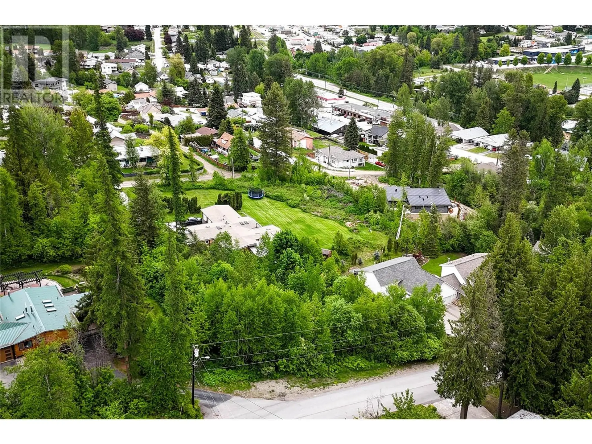 Property at 28 EVERGREEN AVENUE, Fruitvale, BC