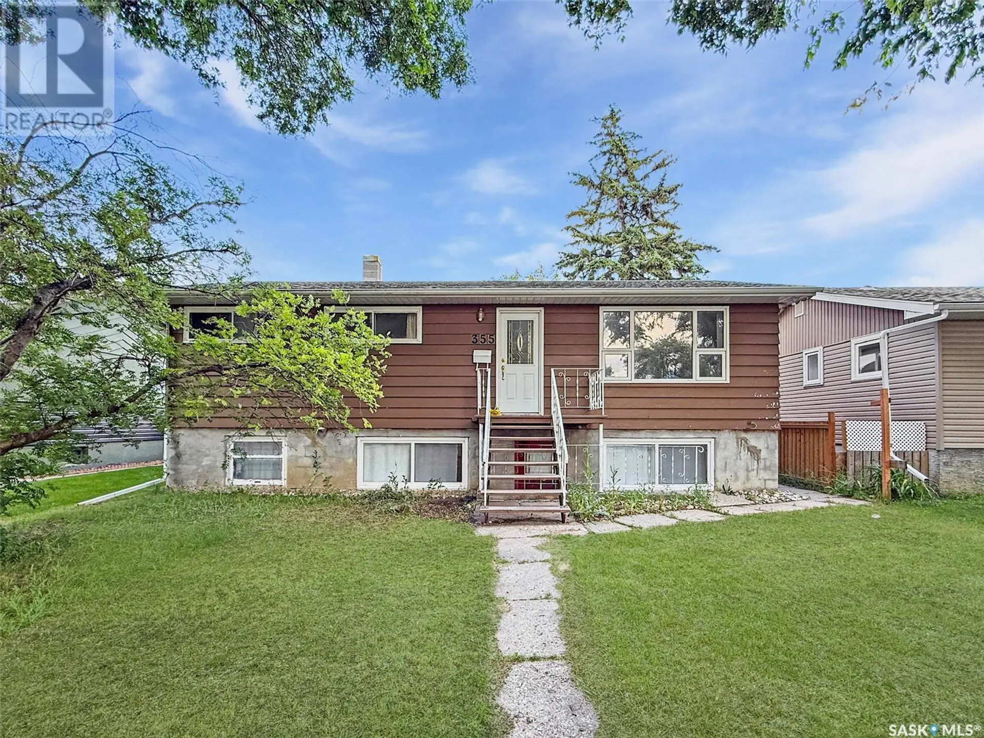 355 3RD AVENUE SE - Image 1