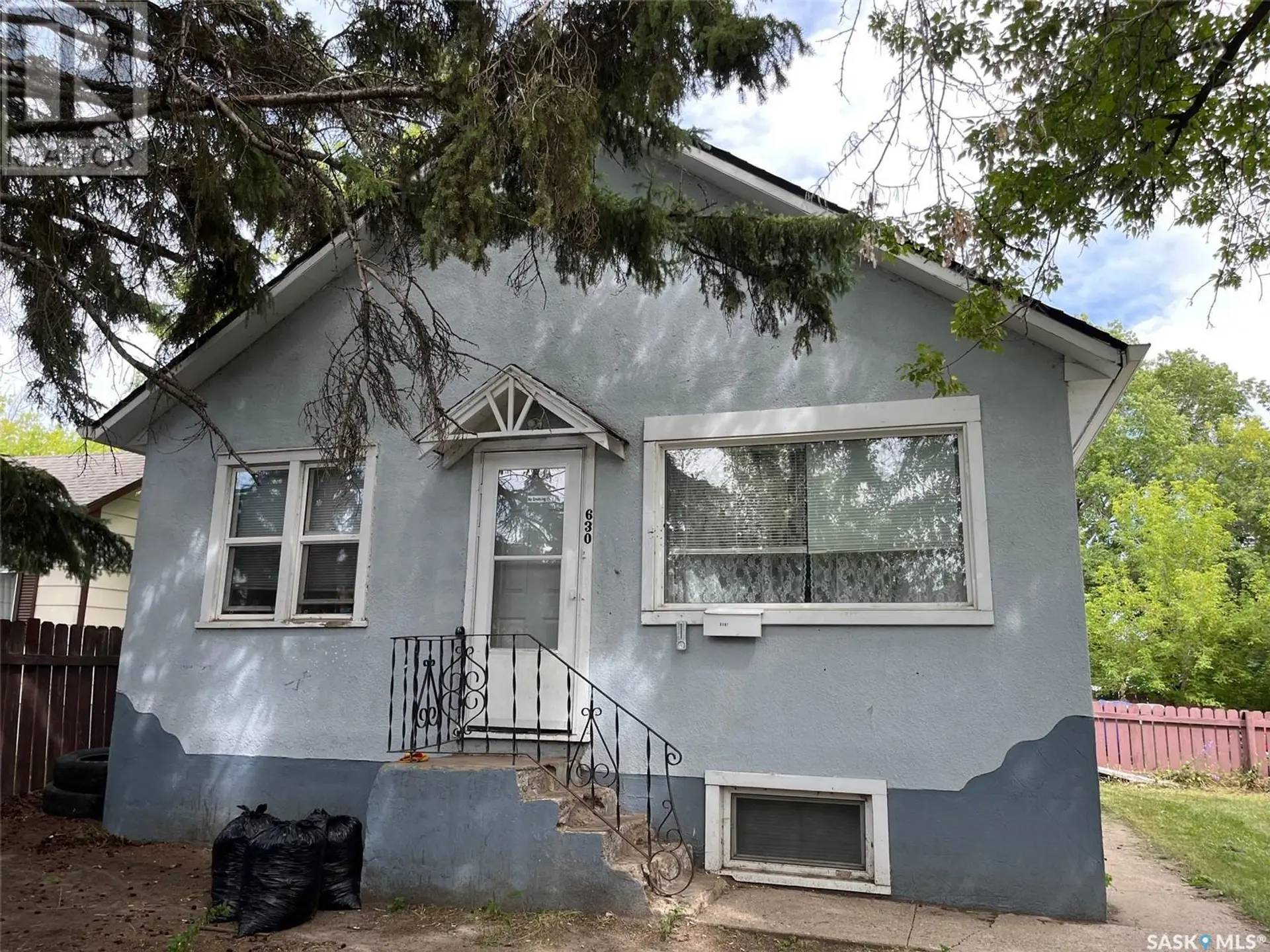 630 5TH AVENUE E - Image 1