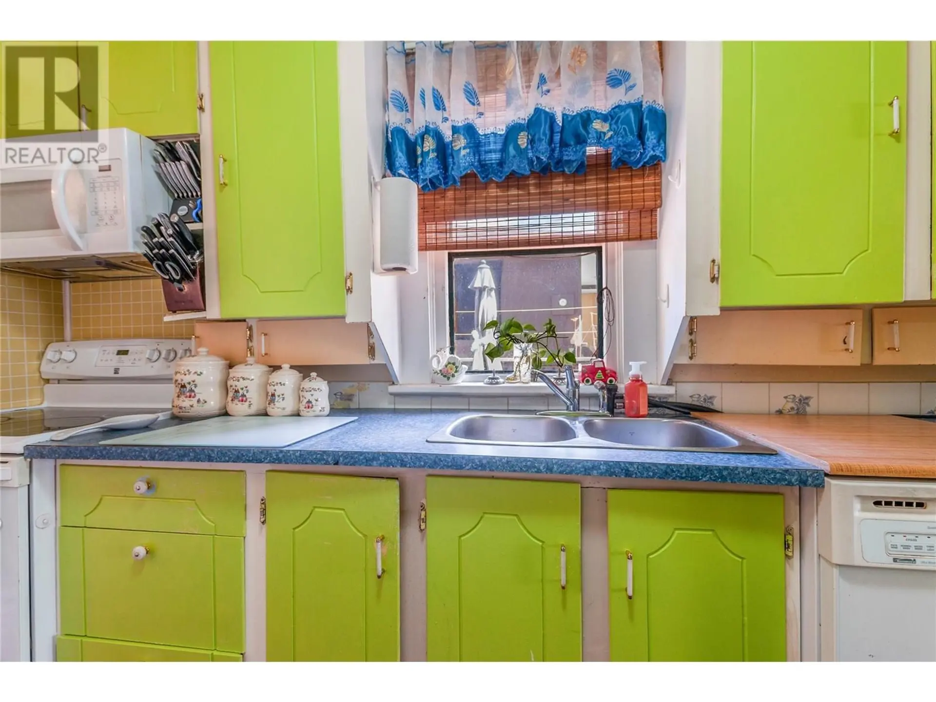 Property at 219 HASTINGS AVENUE, Penticton, BC