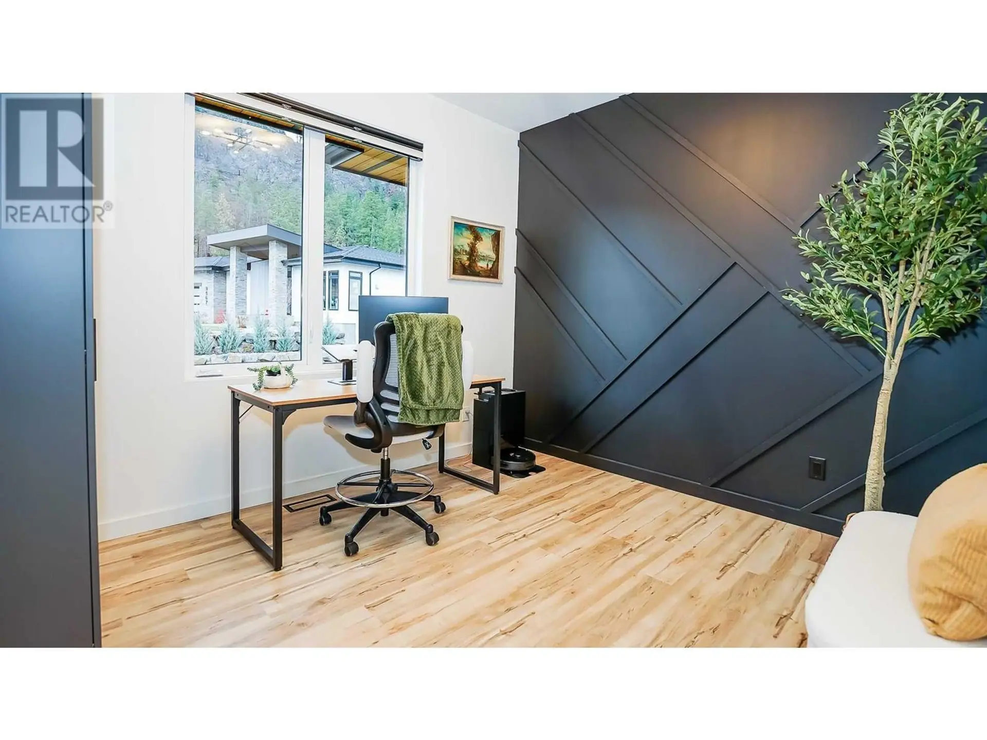 Property at 9499 LEDGESTONE ROAD, Lake Country, BC