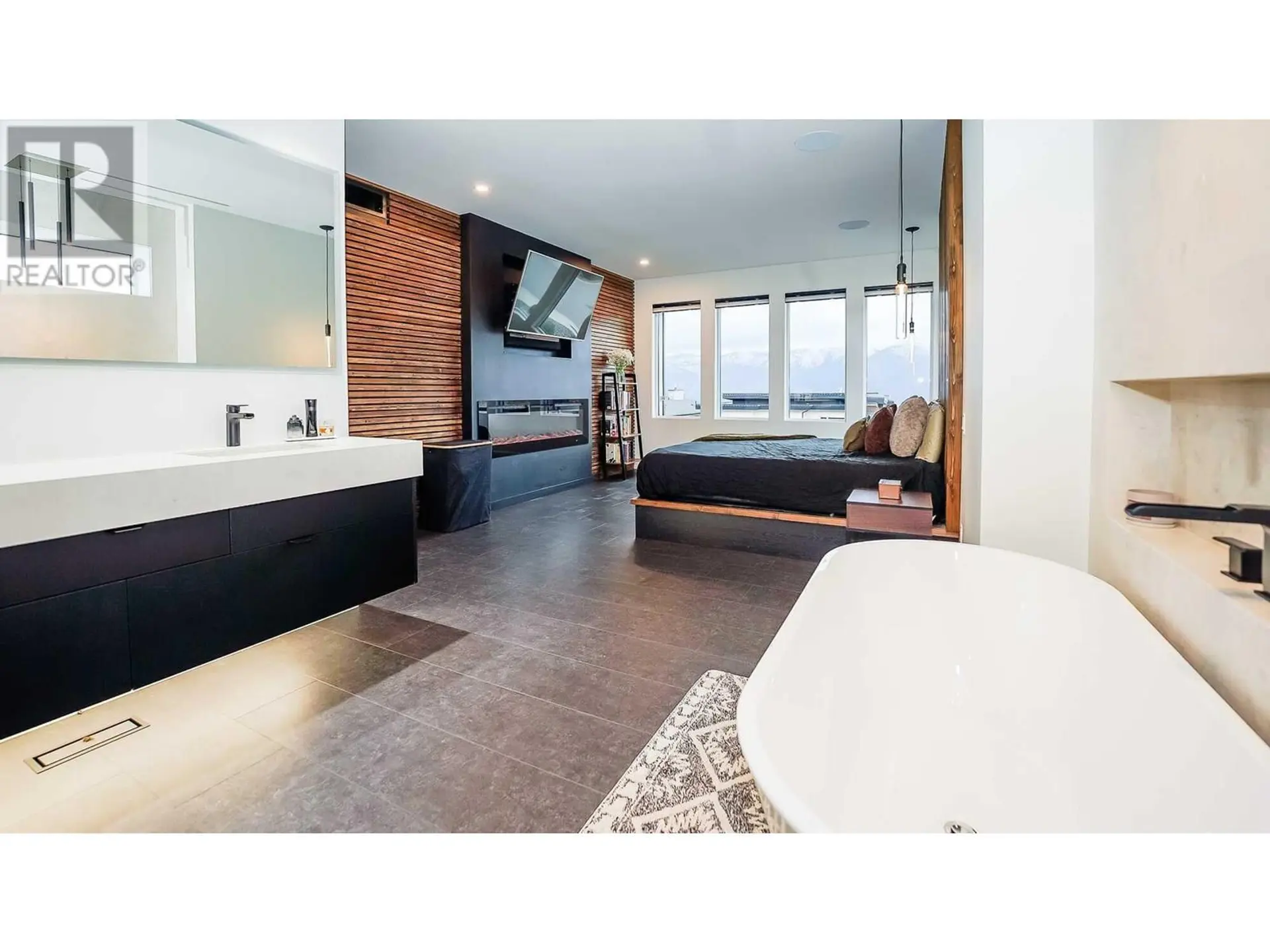 Property at 9499 LEDGESTONE ROAD, Lake Country, BC