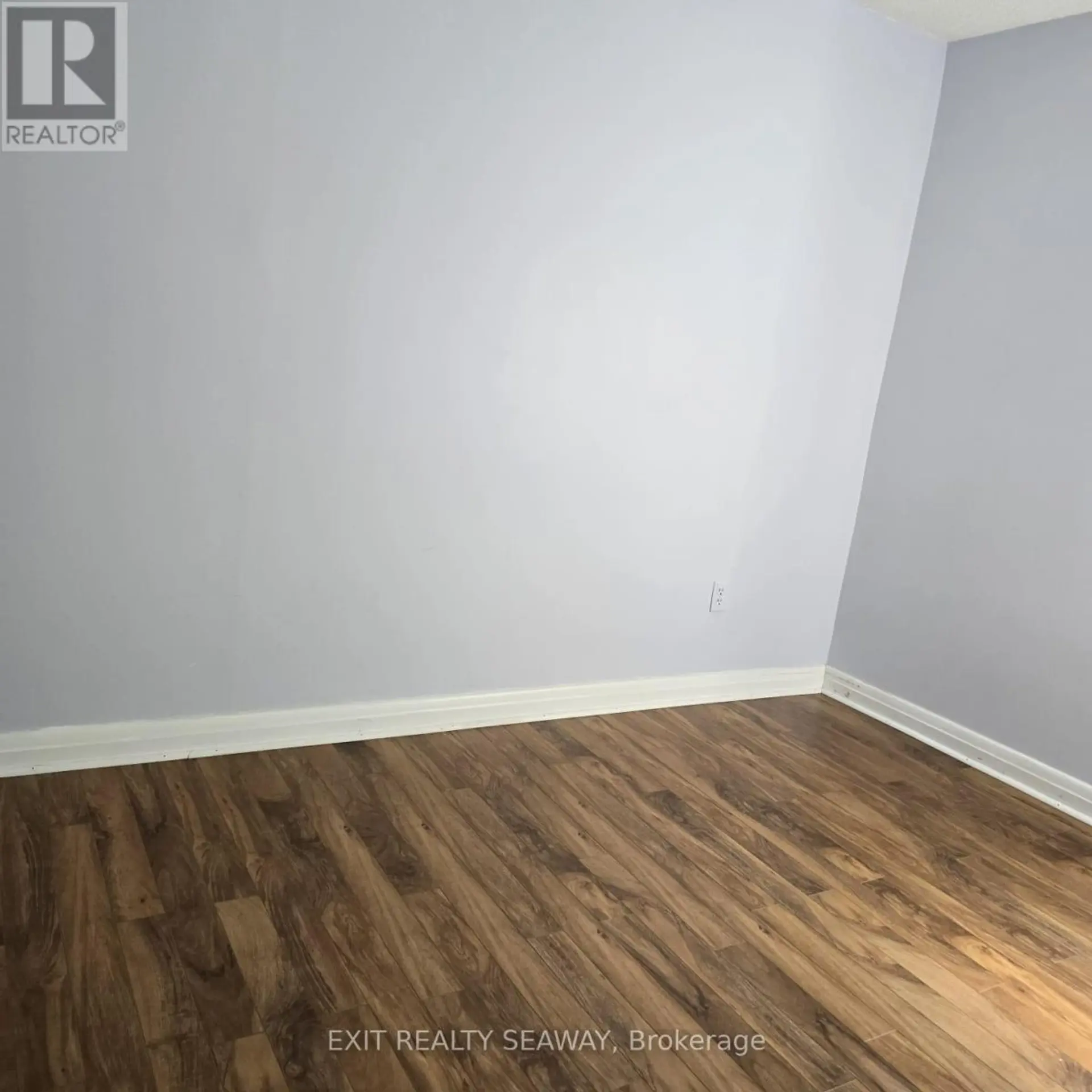8154 VICTORIA STREET - Image 10
