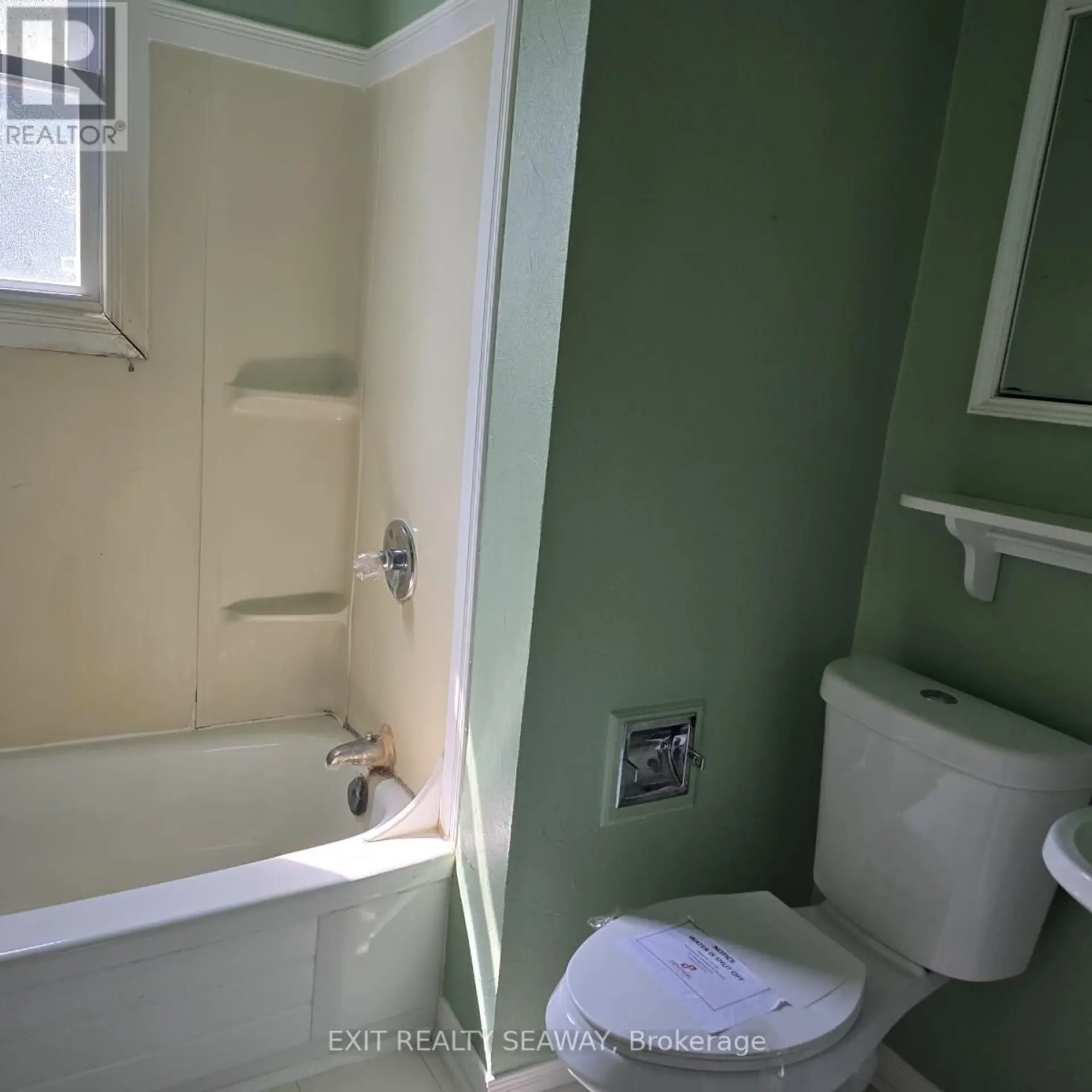 8154 VICTORIA STREET - Image 12