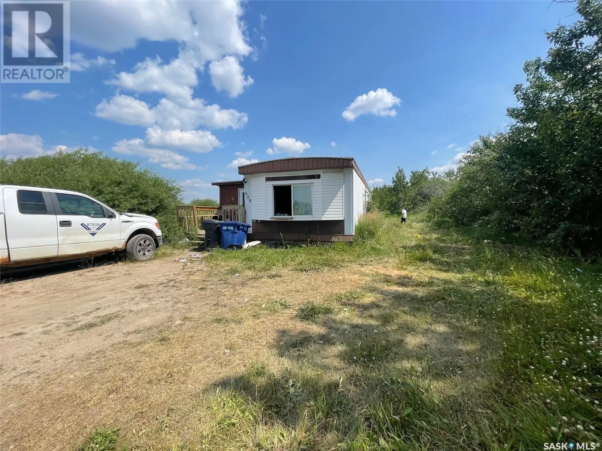608 7TH STREET E - Image 1