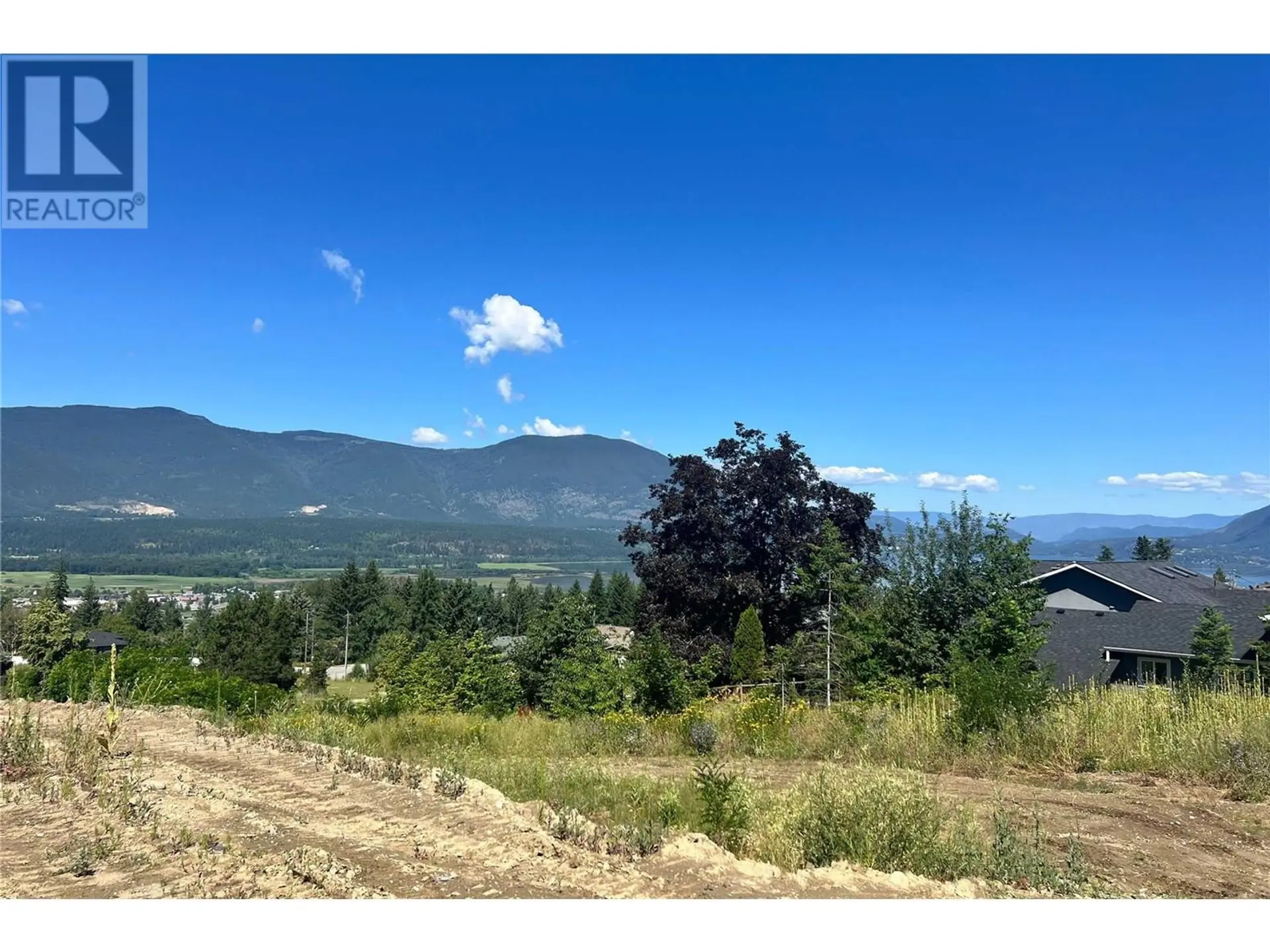 Property at 1181 16 AVENUE SE, Salmon Arm, BC