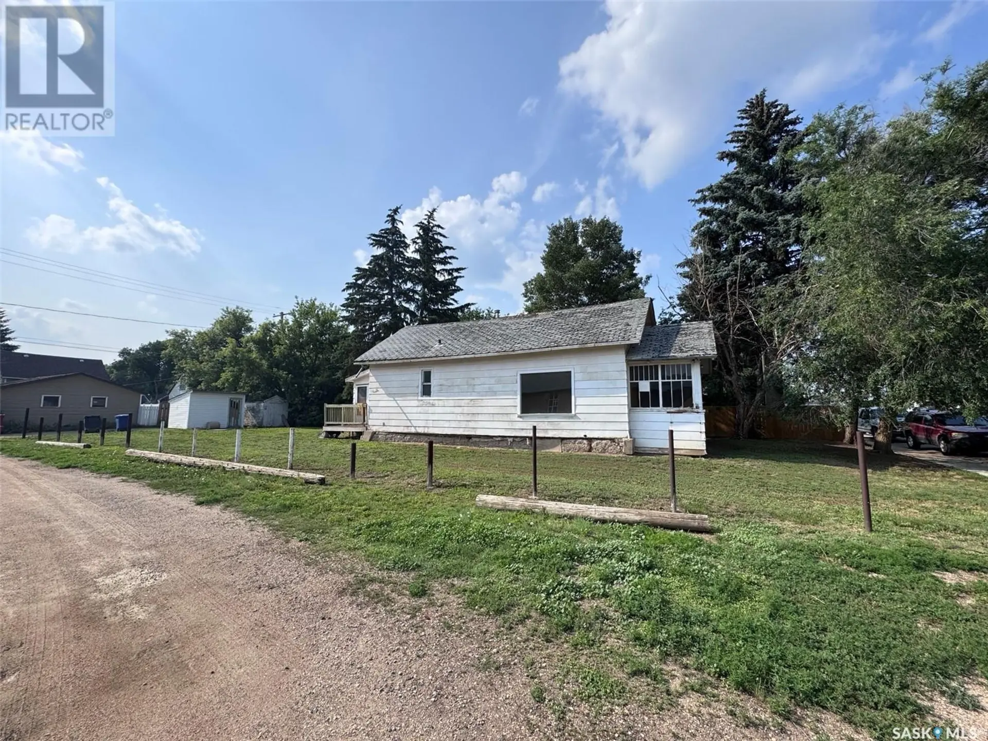 1044 7TH AVENUE NW - Image 2
