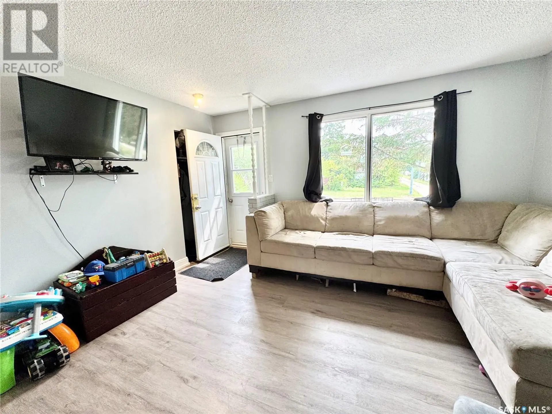 130 DONALDSON STREET - Image 4