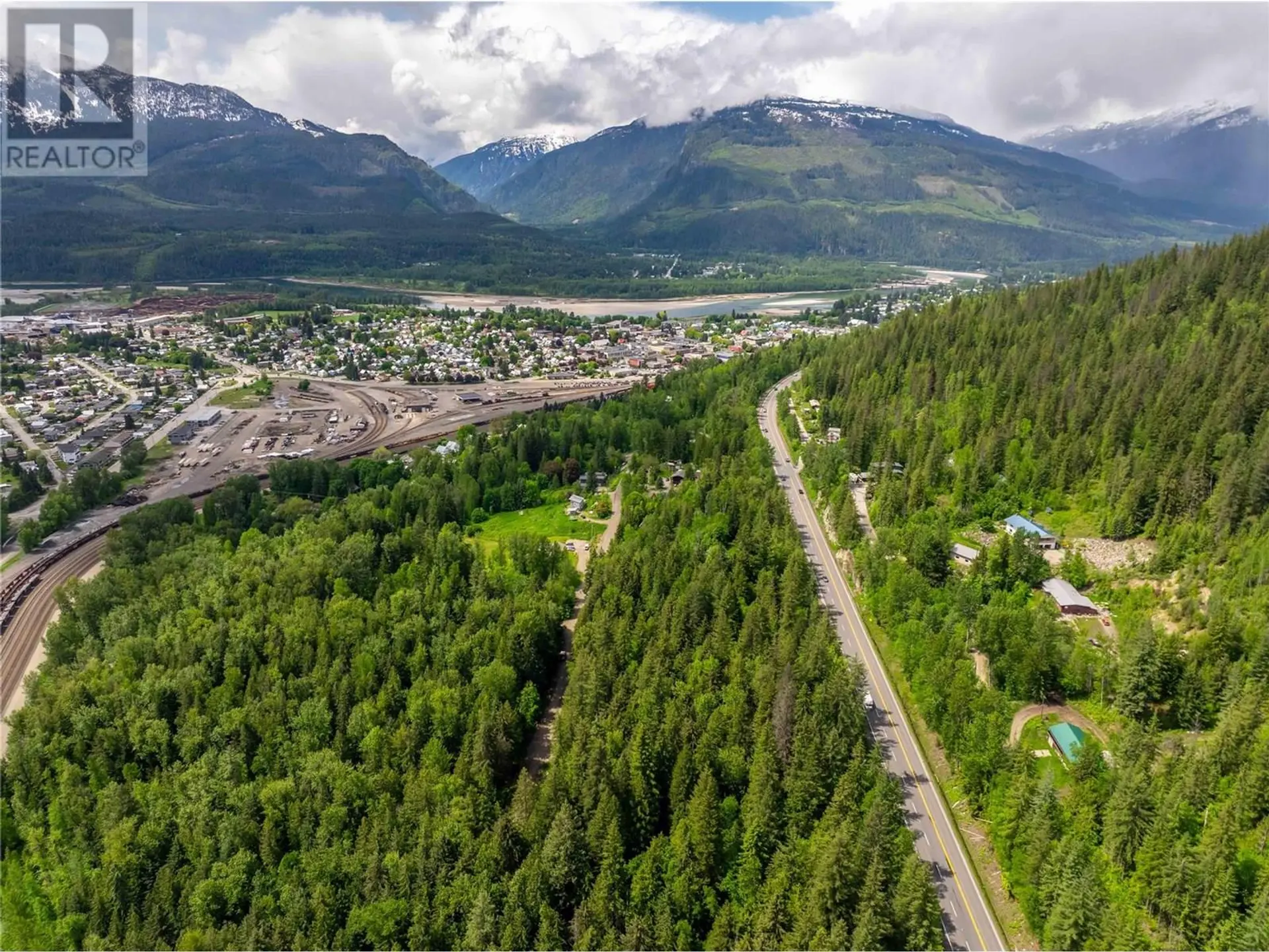 Property at 714 CEDAR STREET, Revelstoke, BC