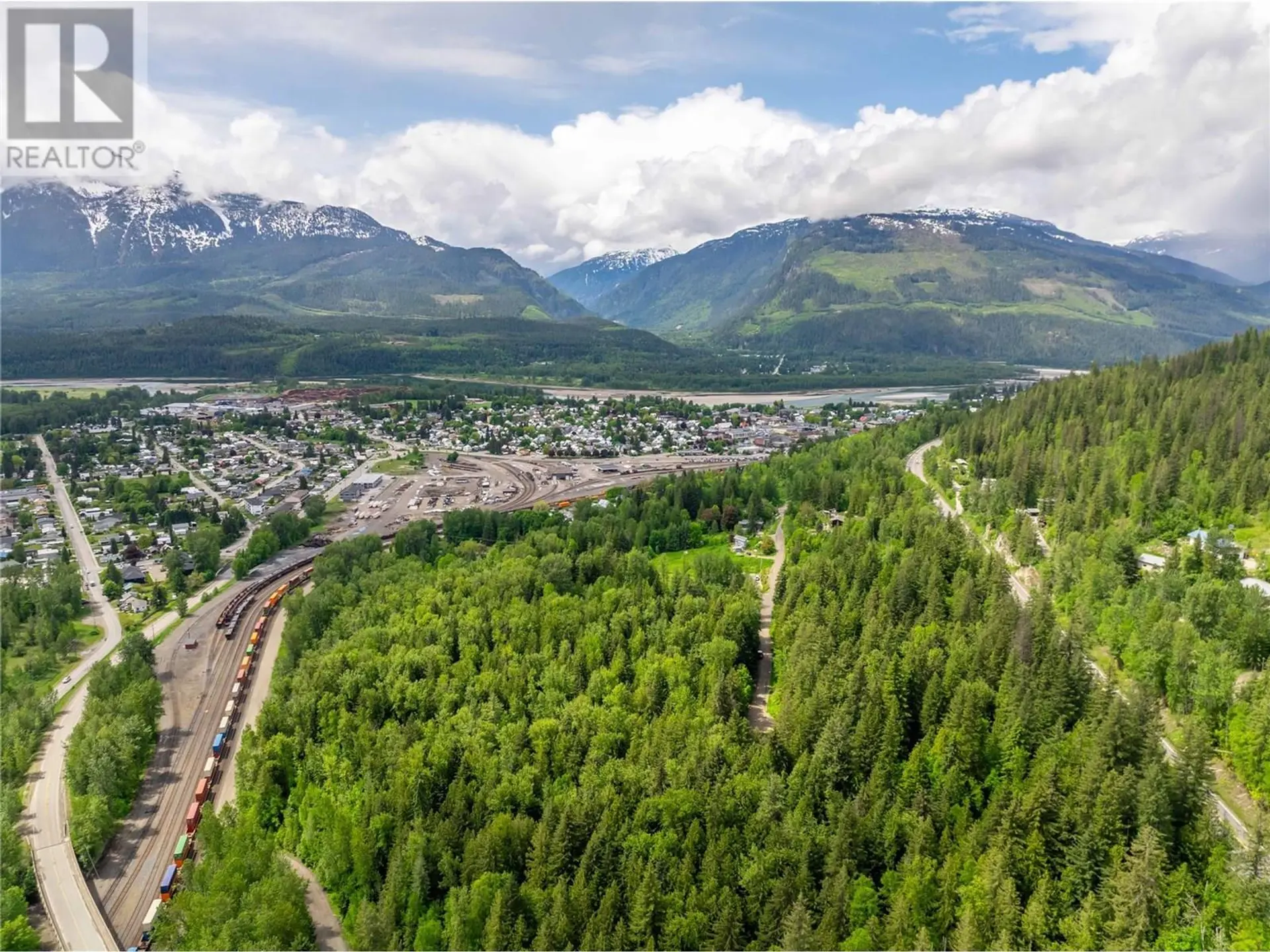 Property at 714 CEDAR STREET, Revelstoke, BC