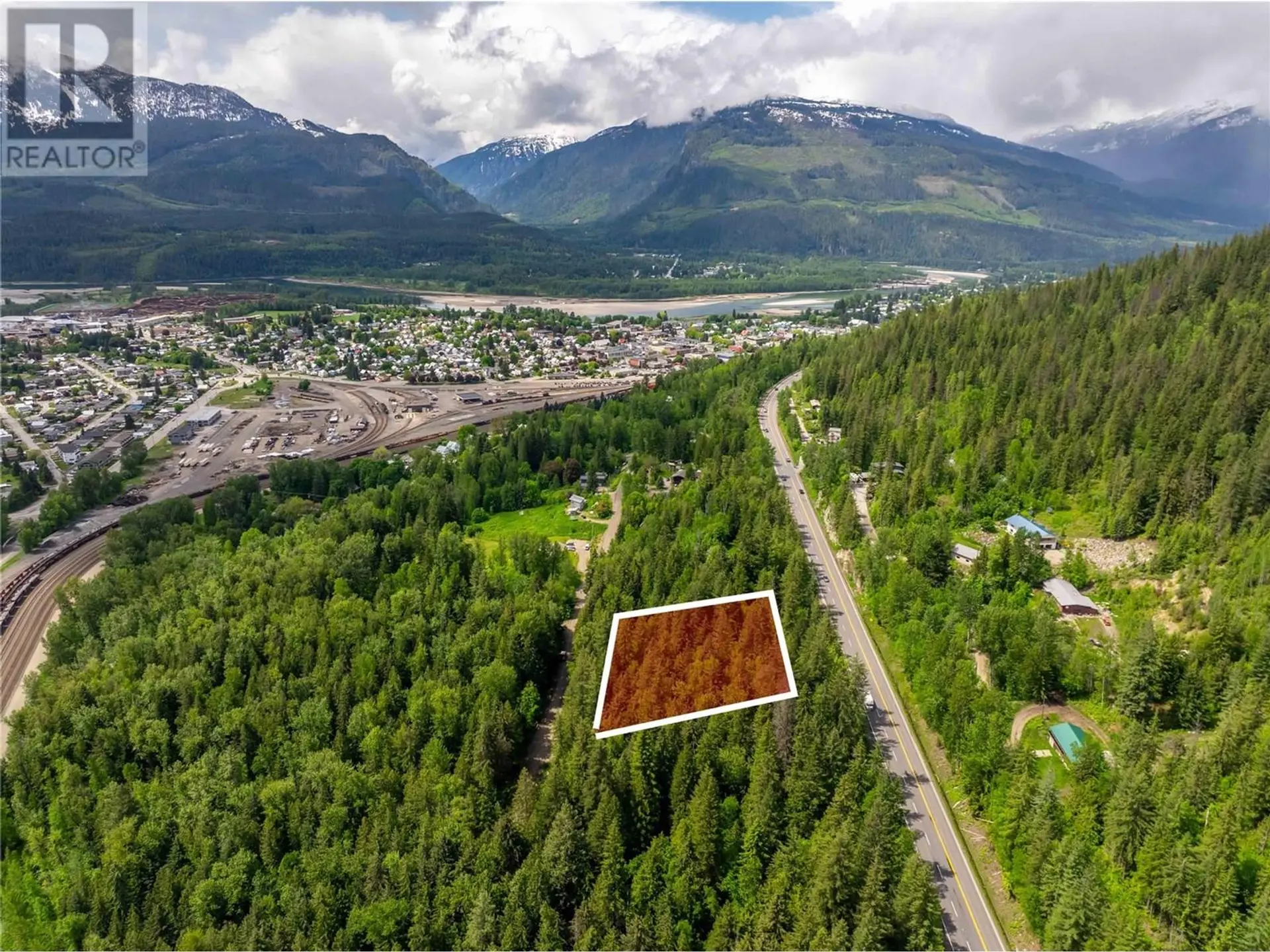 Property at 714 CEDAR STREET, Revelstoke, BC