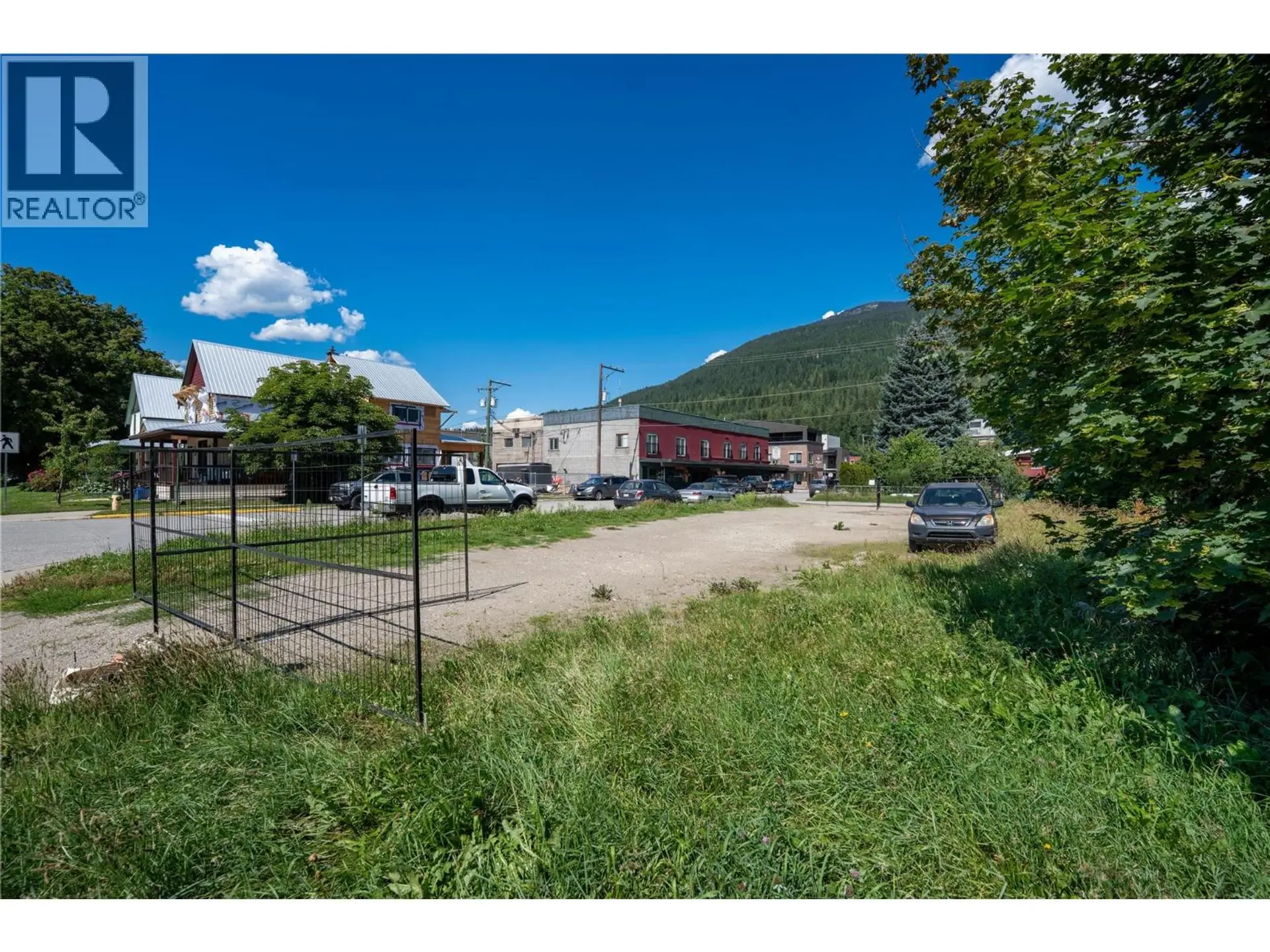 Property at 200 THIRD STREET E, Revelstoke, BC