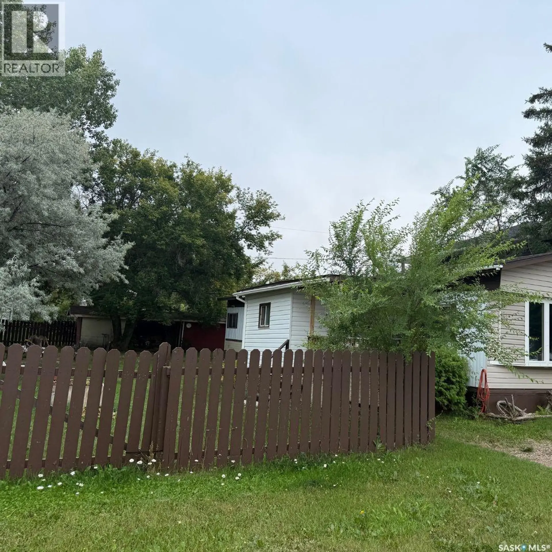 251 30th STREET W - Image 15