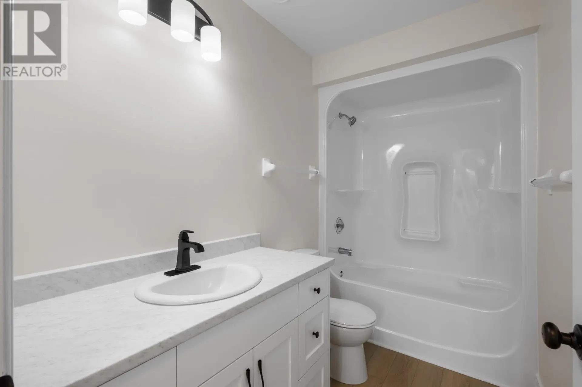 #11 22 WATERVIEW HEIGHTS - Image 13