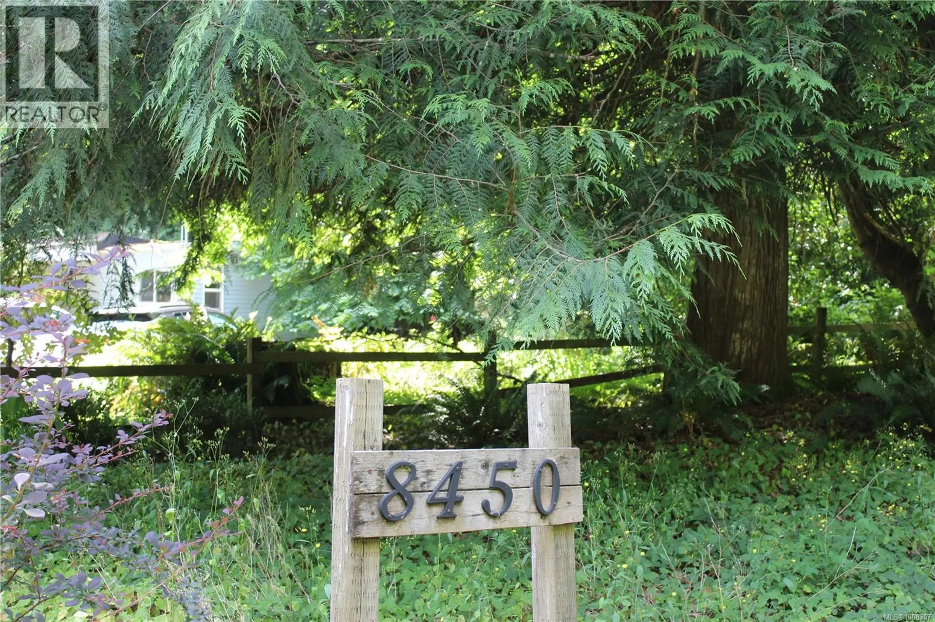 Property at 8450 Berray Rd, Fanny Bay, BC