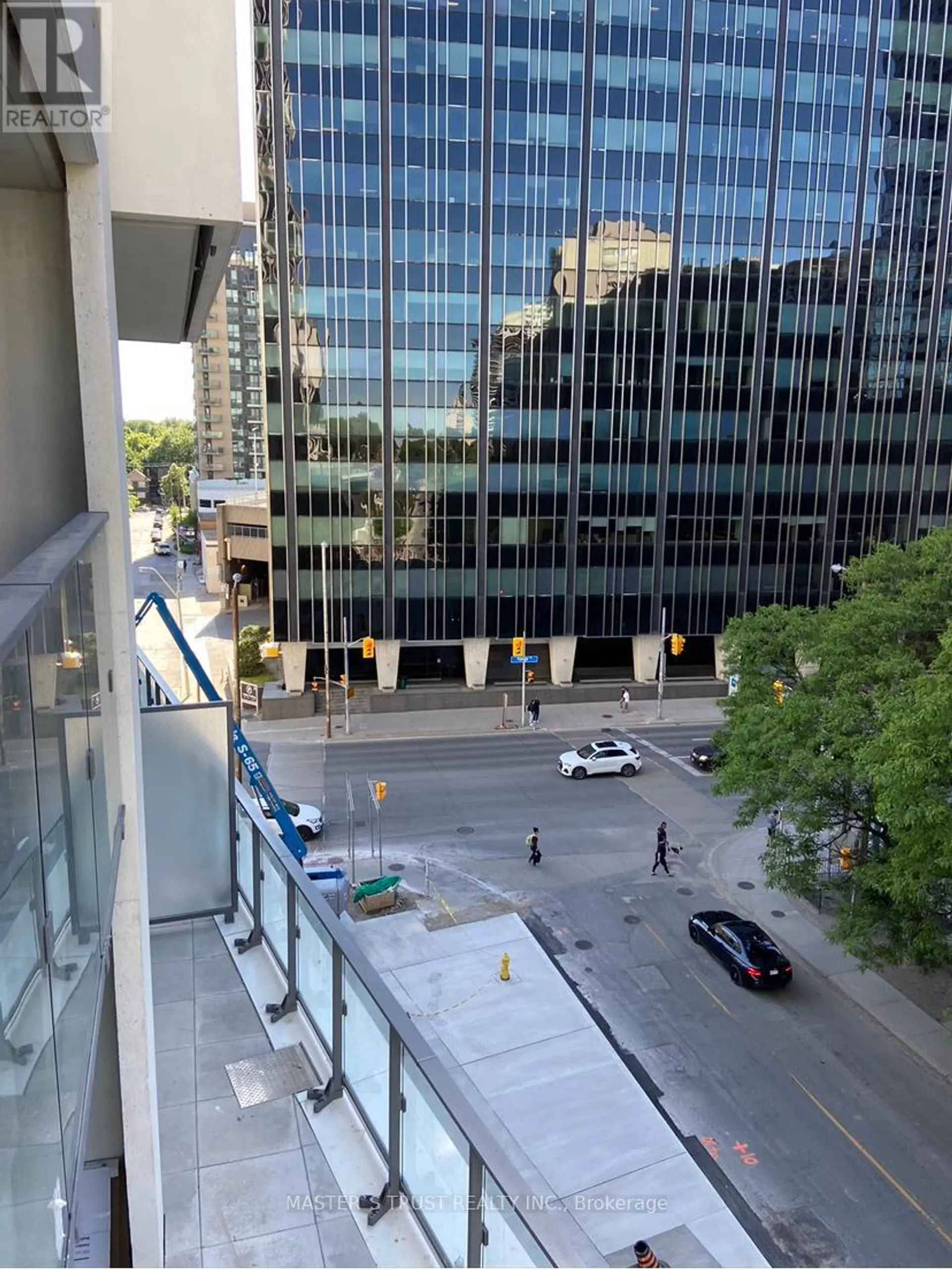 #711 5 SOUDAN AVENUE - Image 8