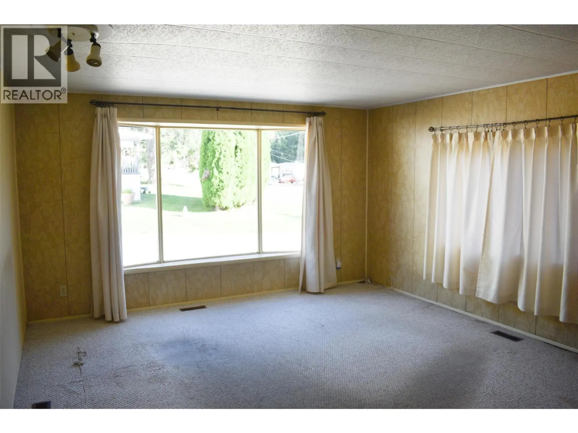 Property at #1 150 TAMARAC AVENUE, Fruitvale, BC