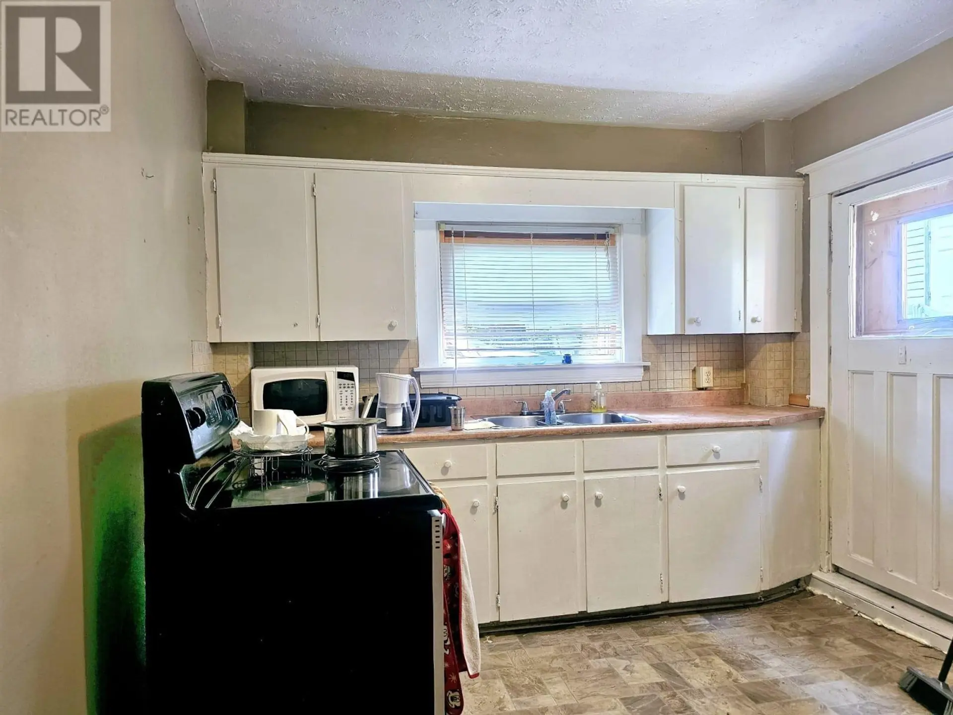 247-249-251 QUEEN STREET - Image 7