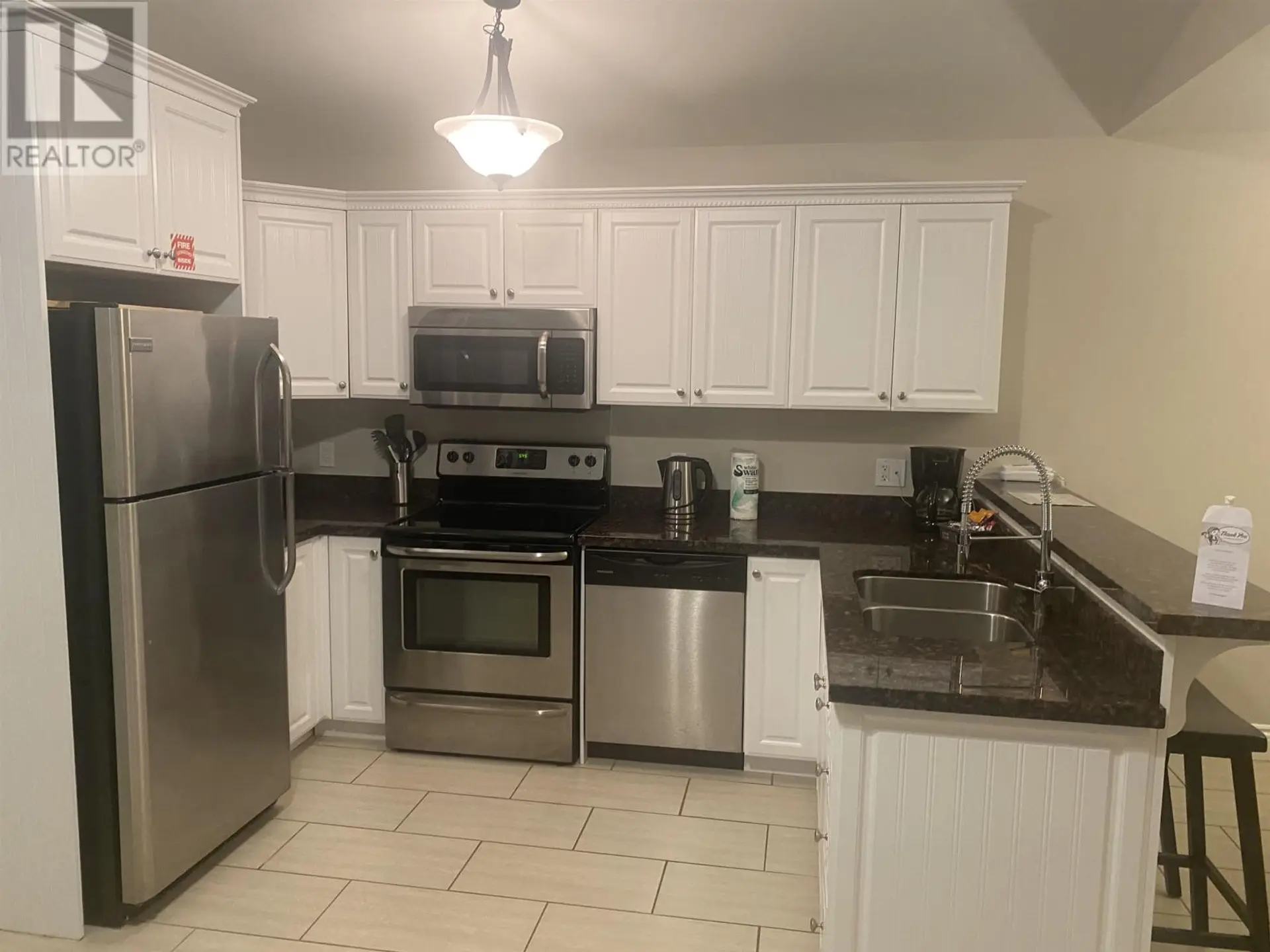 #44 105 SCHOOLHOUSE LANE - Image 10