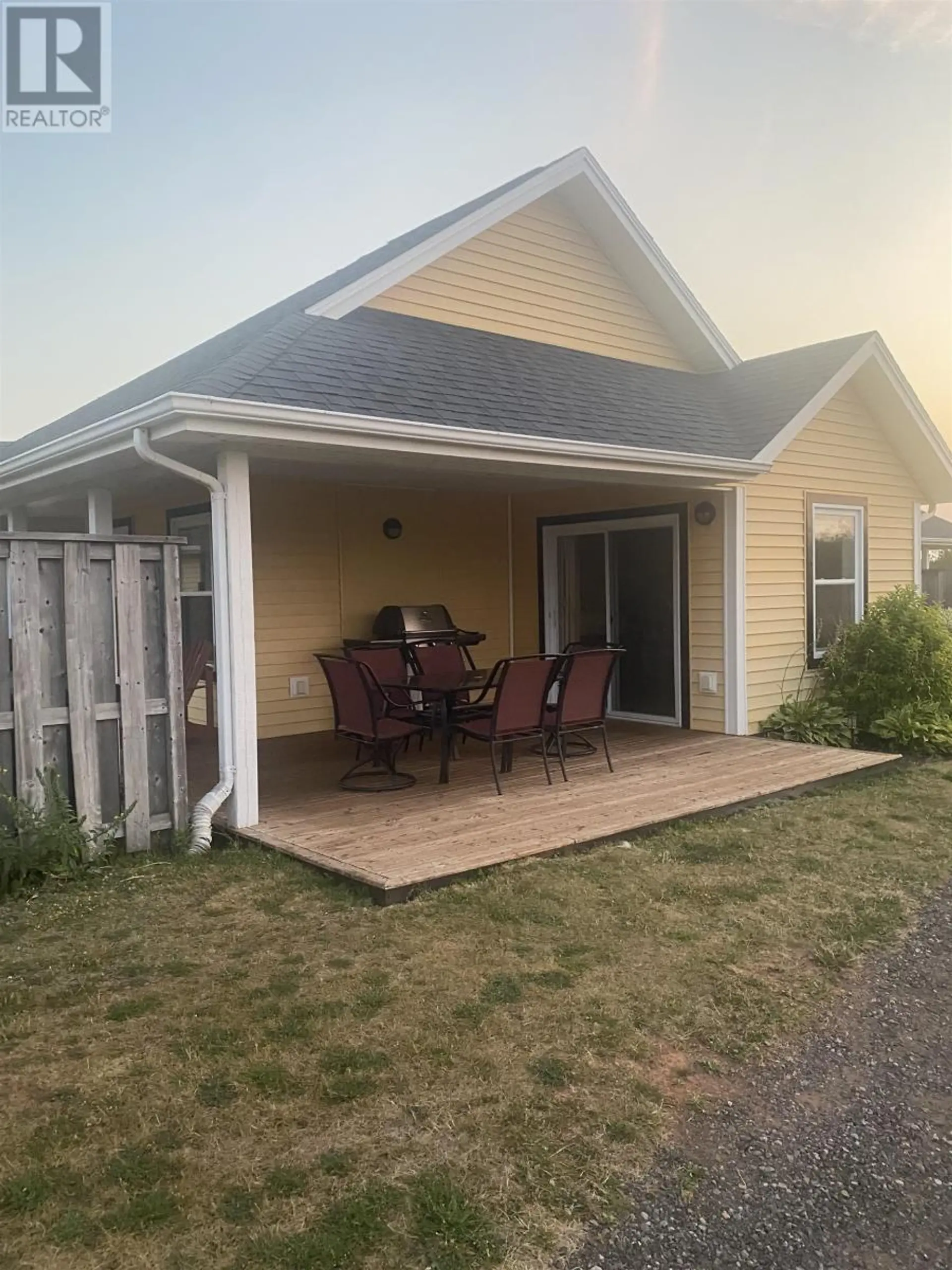 #44 105 SCHOOLHOUSE LANE - Image 4