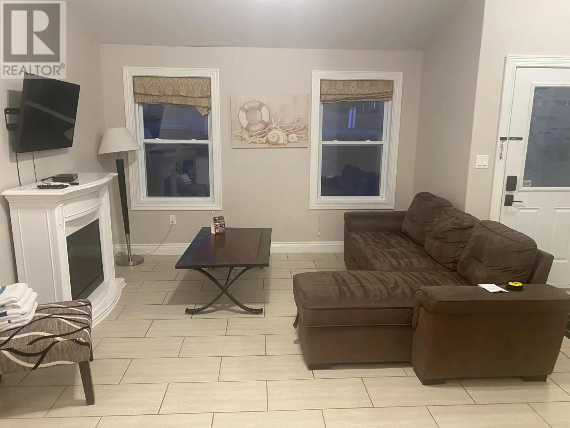 #44 105 SCHOOLHOUSE LANE - Image 6