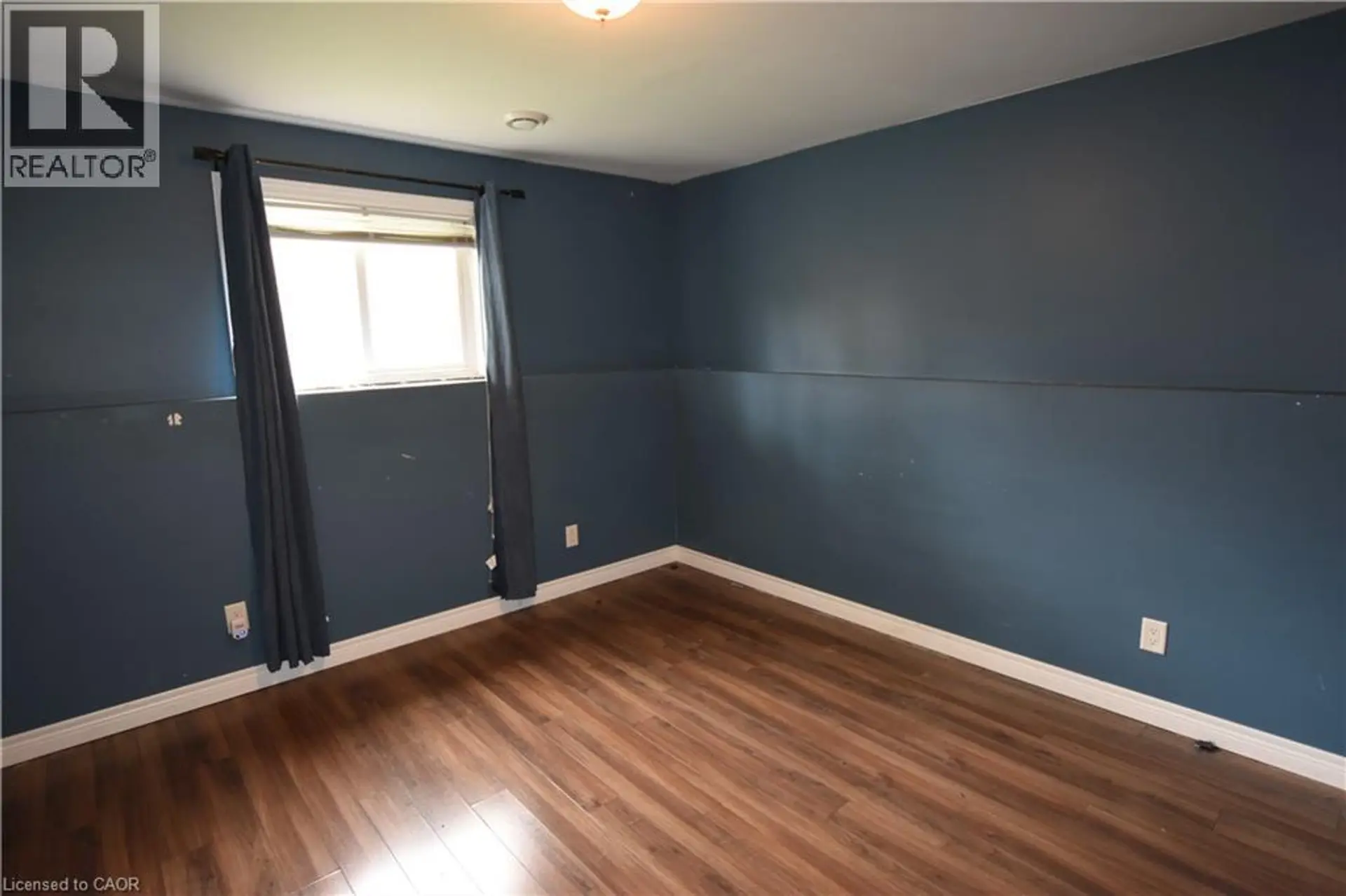 75 PINE STREET S - Image 12
