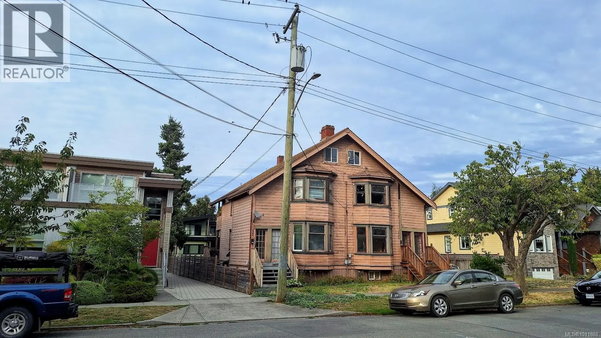 Property at 220 MICHIGAN ST, Victoria, BC