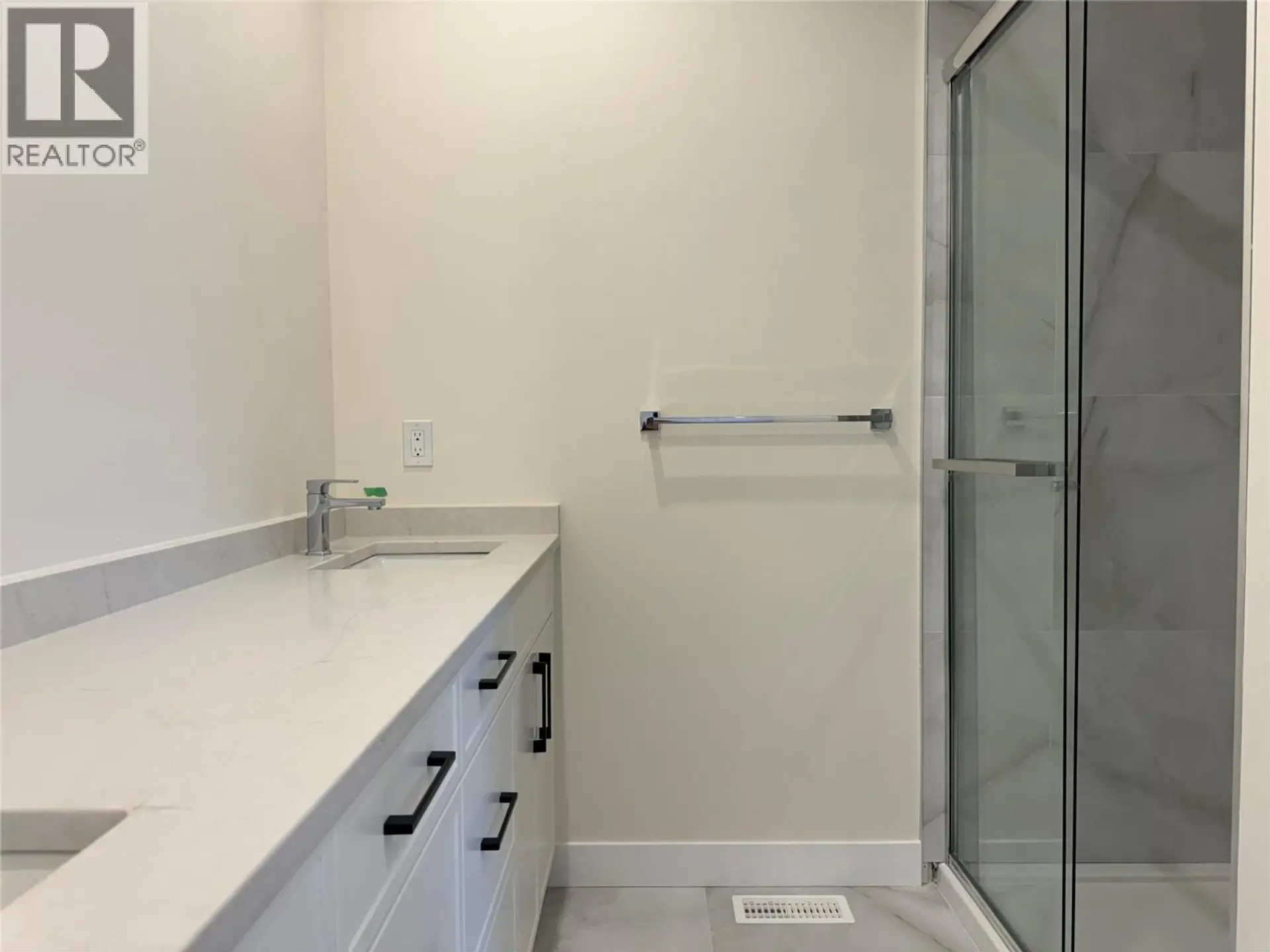 Property at #25 19950 MCCARTHY ROAD, Lake Country, BC