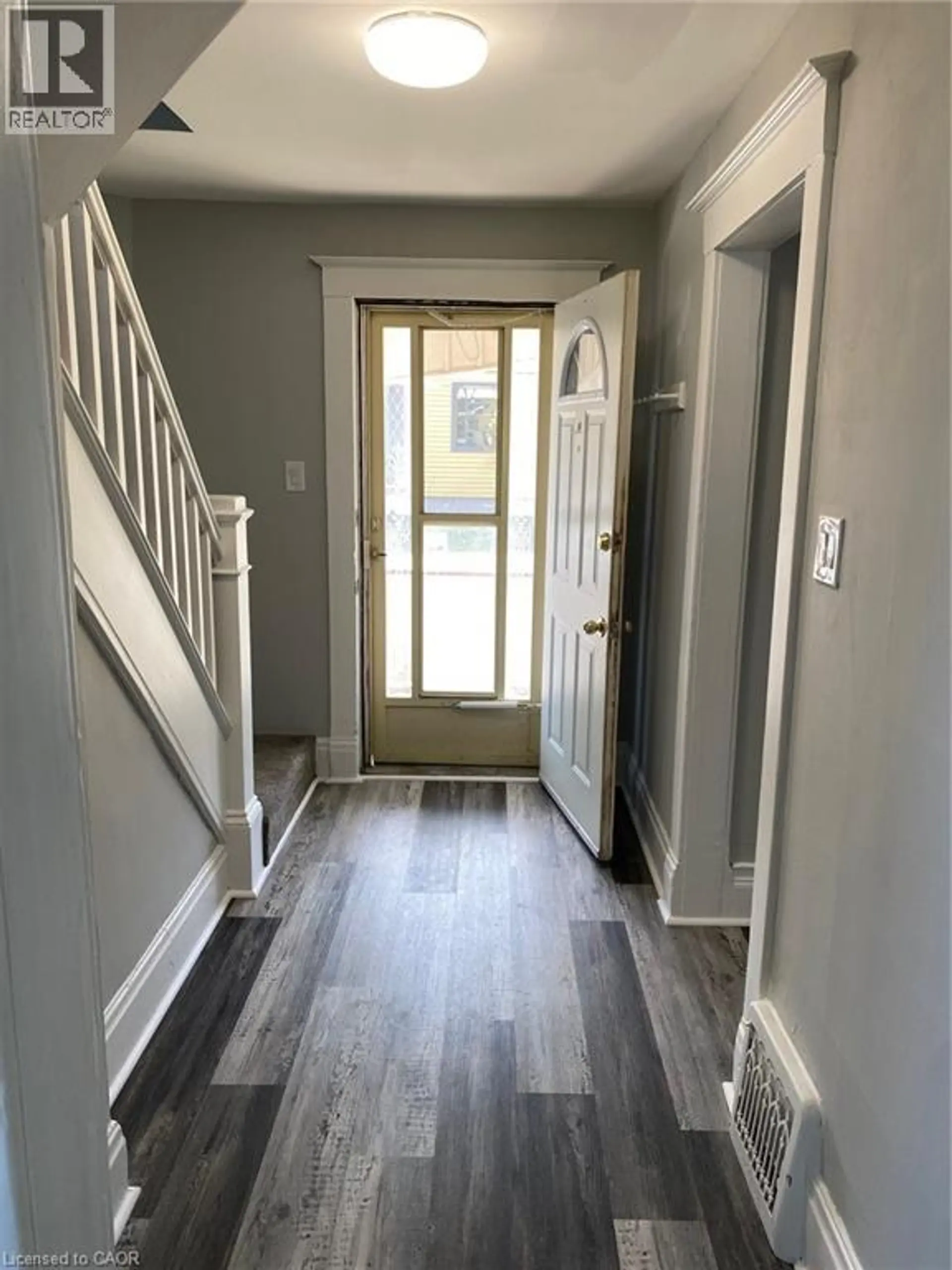 246 MADISON AVENUE S - Image 2