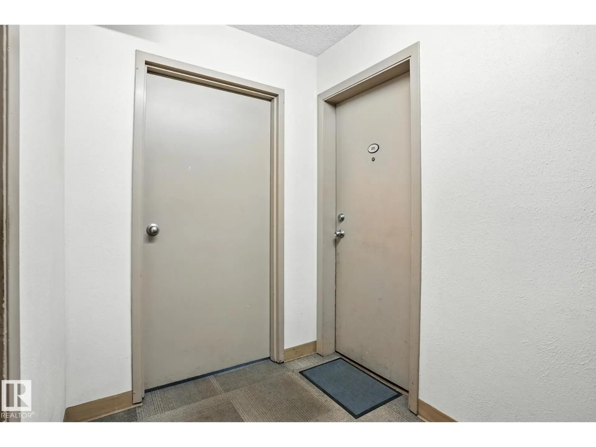 #201 11046 130 ST NW - Image 2